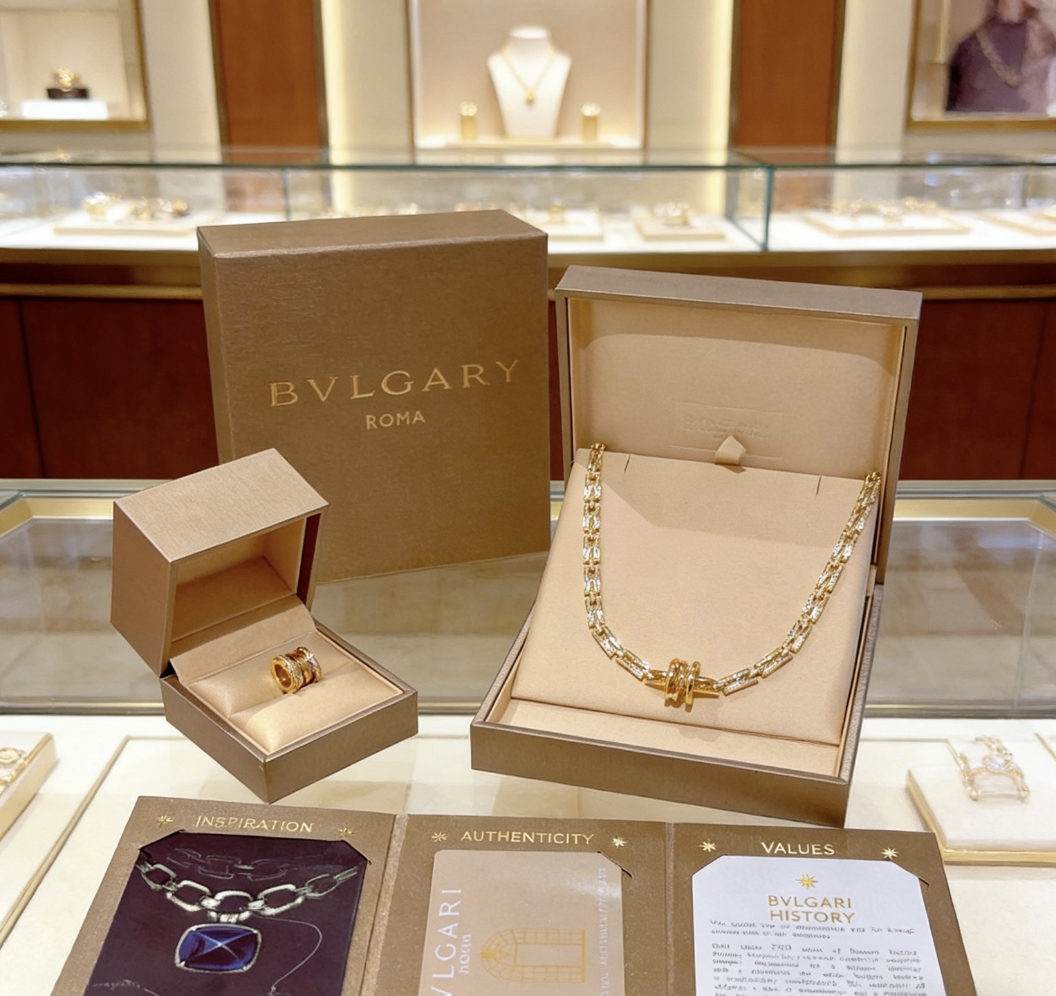Bvlgari 宝格丽项链V金材质 BVLGARI宝格丽 DIVAS‘ DREAM 系列 品相完美