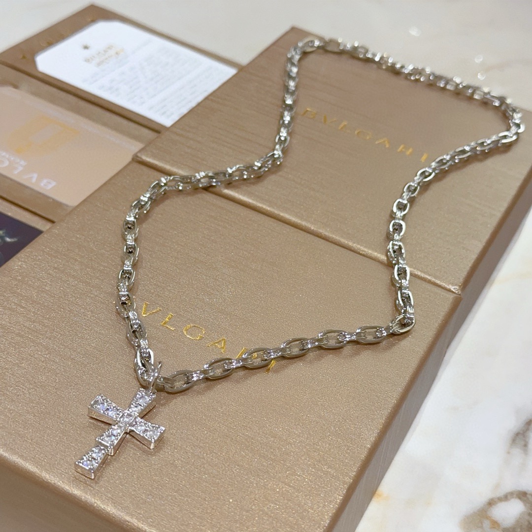 Bvlgari 宝格丽项链V金材质 BVLGARI宝格丽 DIVAS‘ DREAM 系列 品相完美
