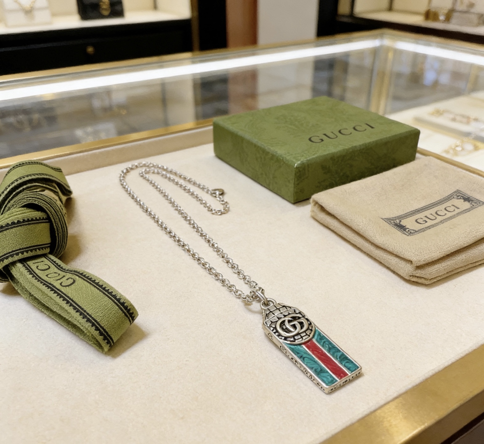 Gucci 太帅啦 𝐆𝐮𝐜𝐜𝐢古驰项链最新款链条档次更高 款Anger Forest系列双G新款古驰项链