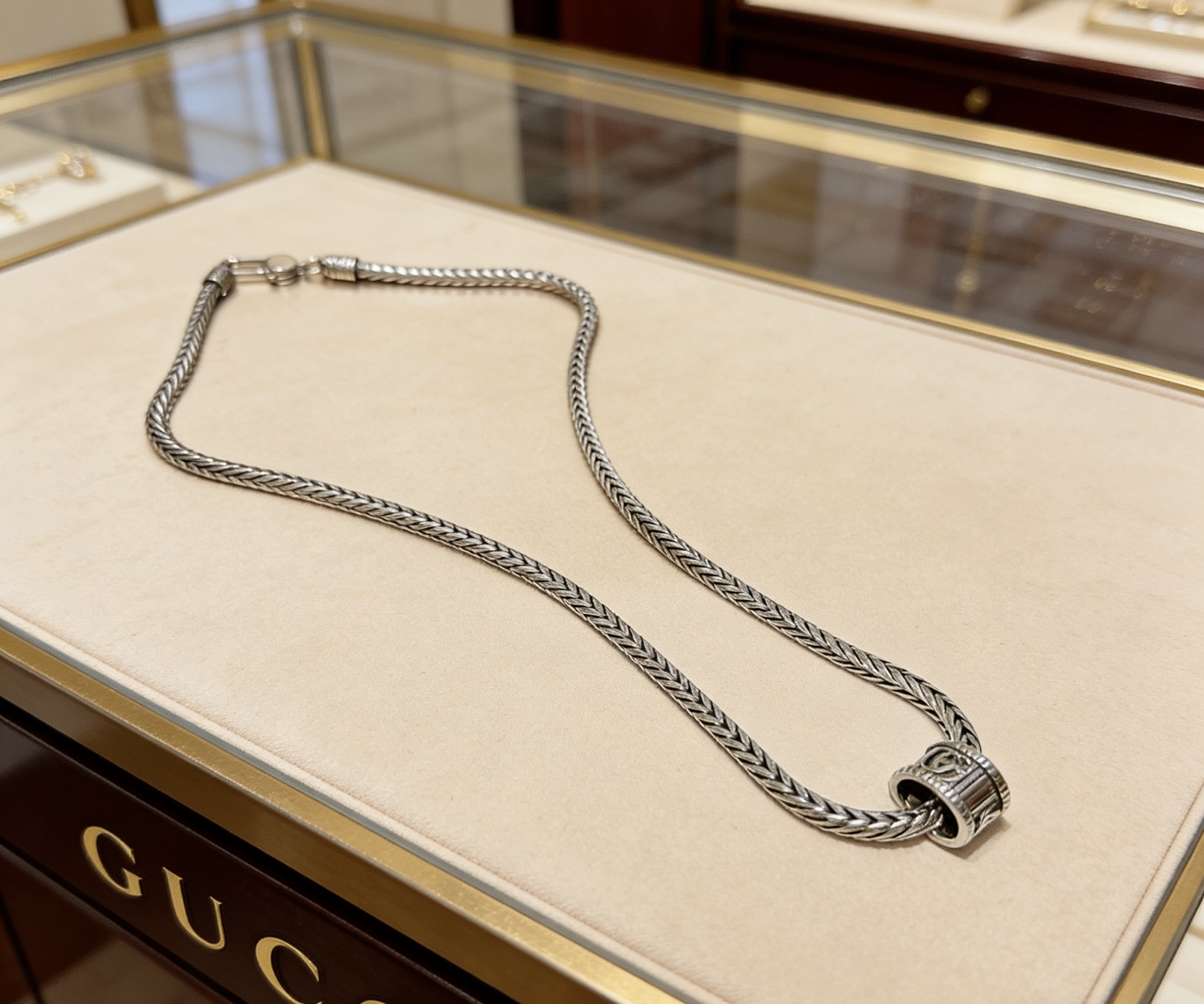 Gucci 太帅啦 𝐆𝐮𝐜𝐜𝐢古驰项链 最新款链条档次更高 款Anger Forest系列双G古驰项链