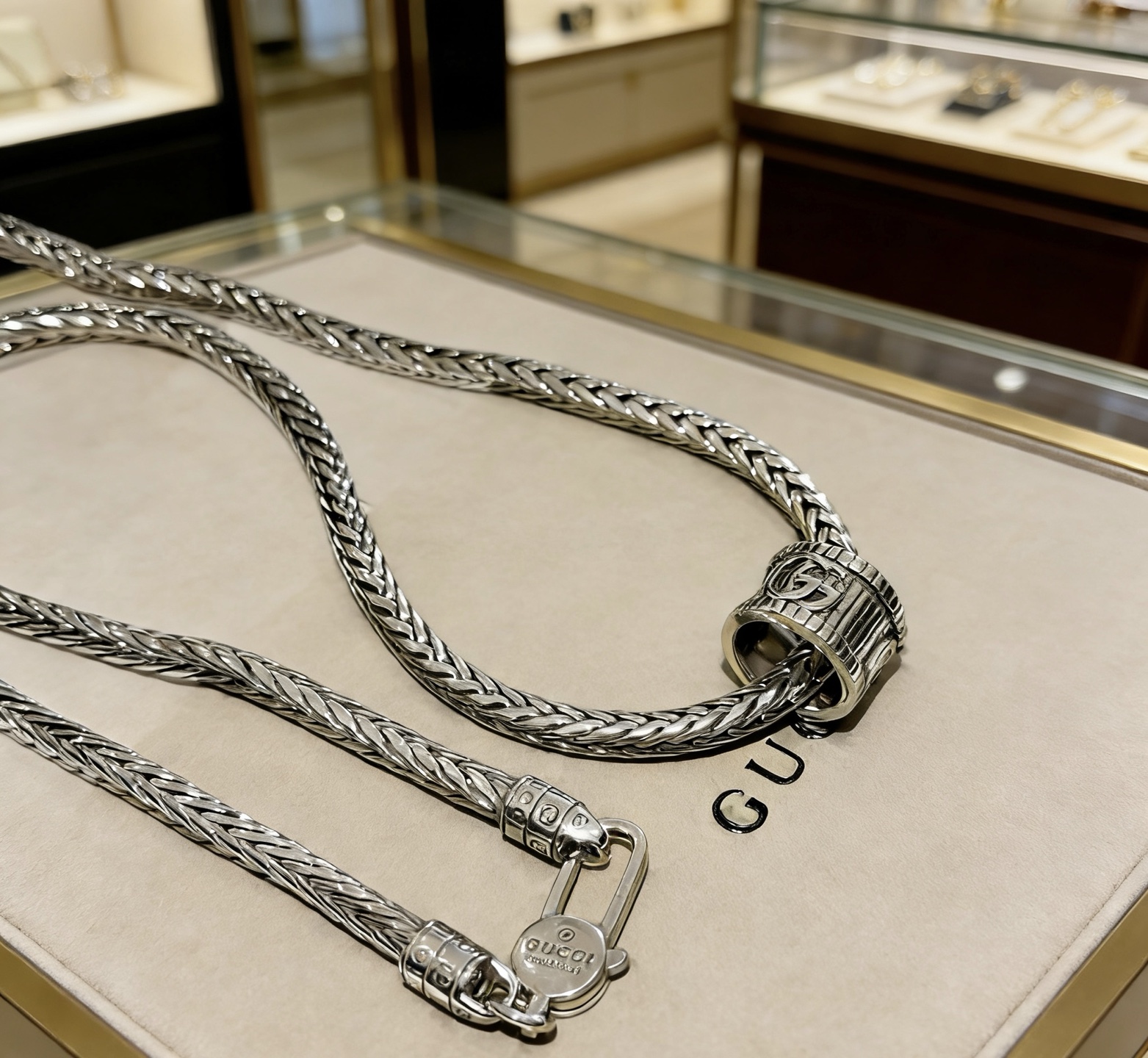 Gucci 太帅啦 𝐆𝐮𝐜𝐜𝐢古驰项链 最新款链条档次更高 款Anger Forest系列双G古驰项链