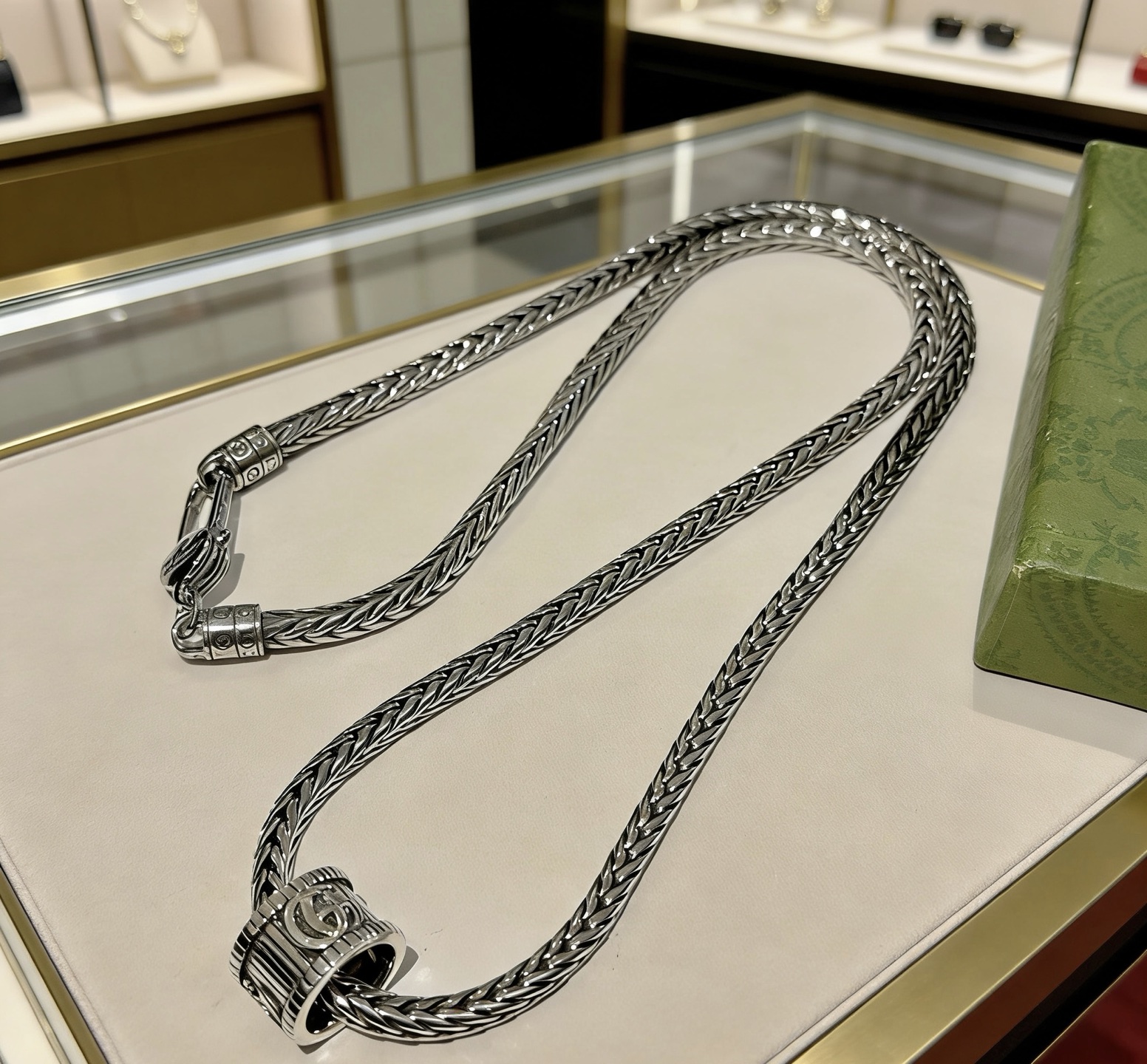 Gucci 太帅啦 𝐆𝐮𝐜𝐜𝐢古驰项链 最新款链条档次更高 款Anger Forest系列双G古驰项链