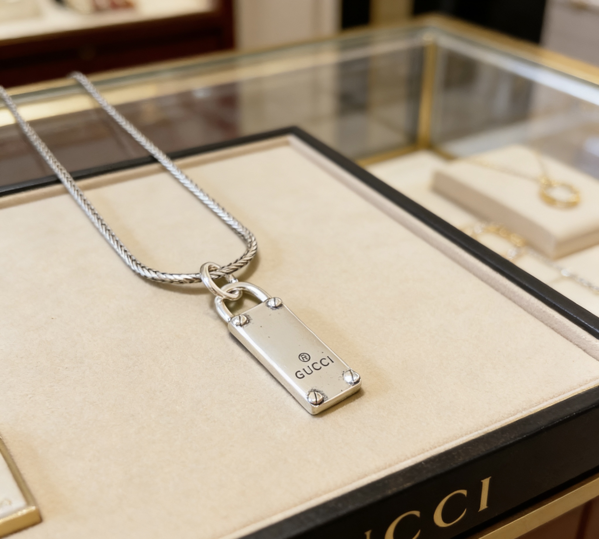 Gucci 新品发布 巨帅 Forest系列双G古驰项链 不氧化不退色