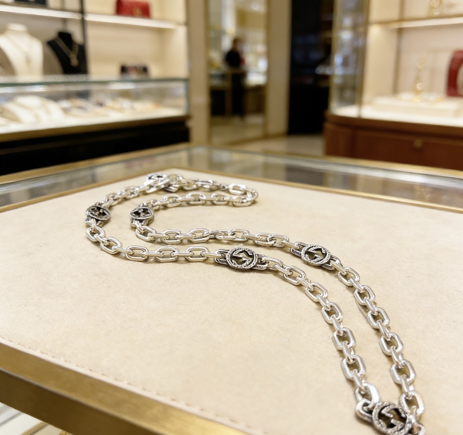 Gucci 奢华款𝐆𝐮𝐜𝐜𝐢古驰项链最新款链条档次更高