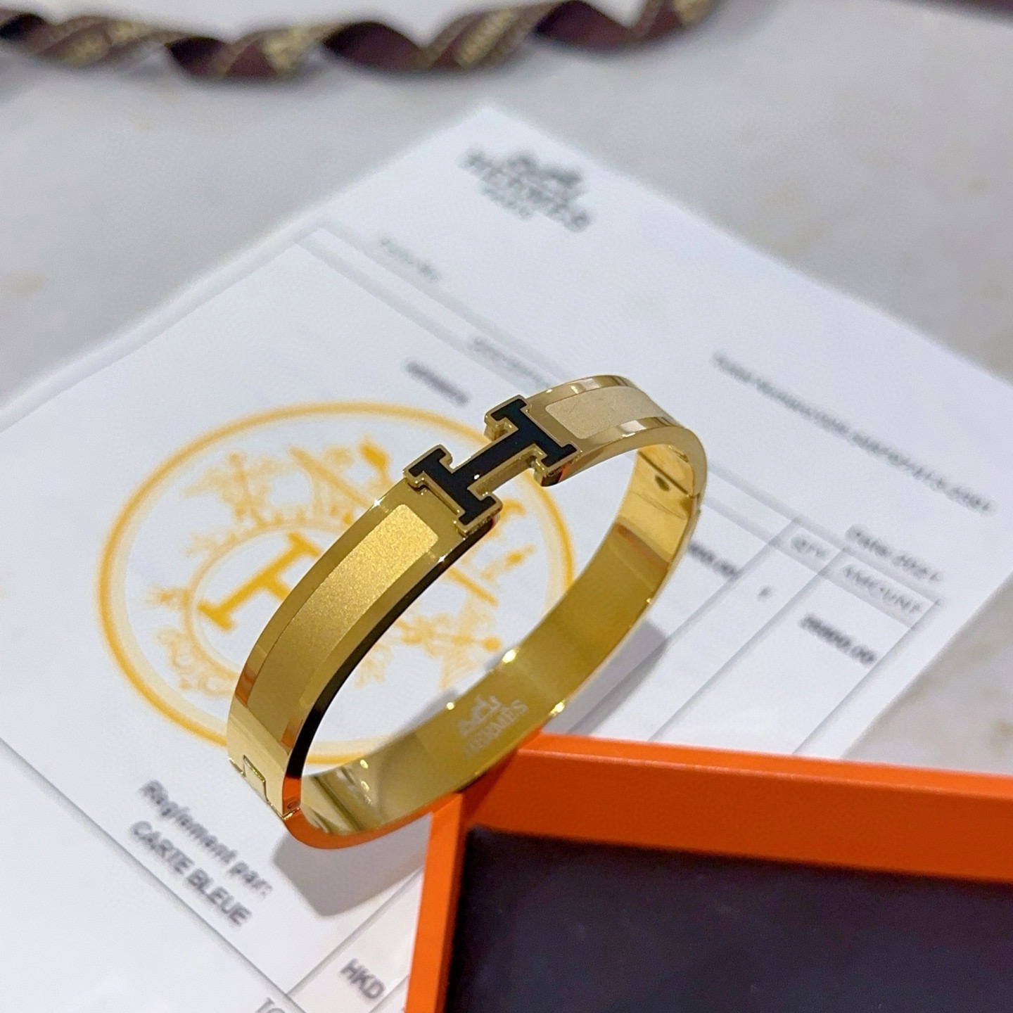 Hermès 爱马仕手镯 太考验师傅的手艺了