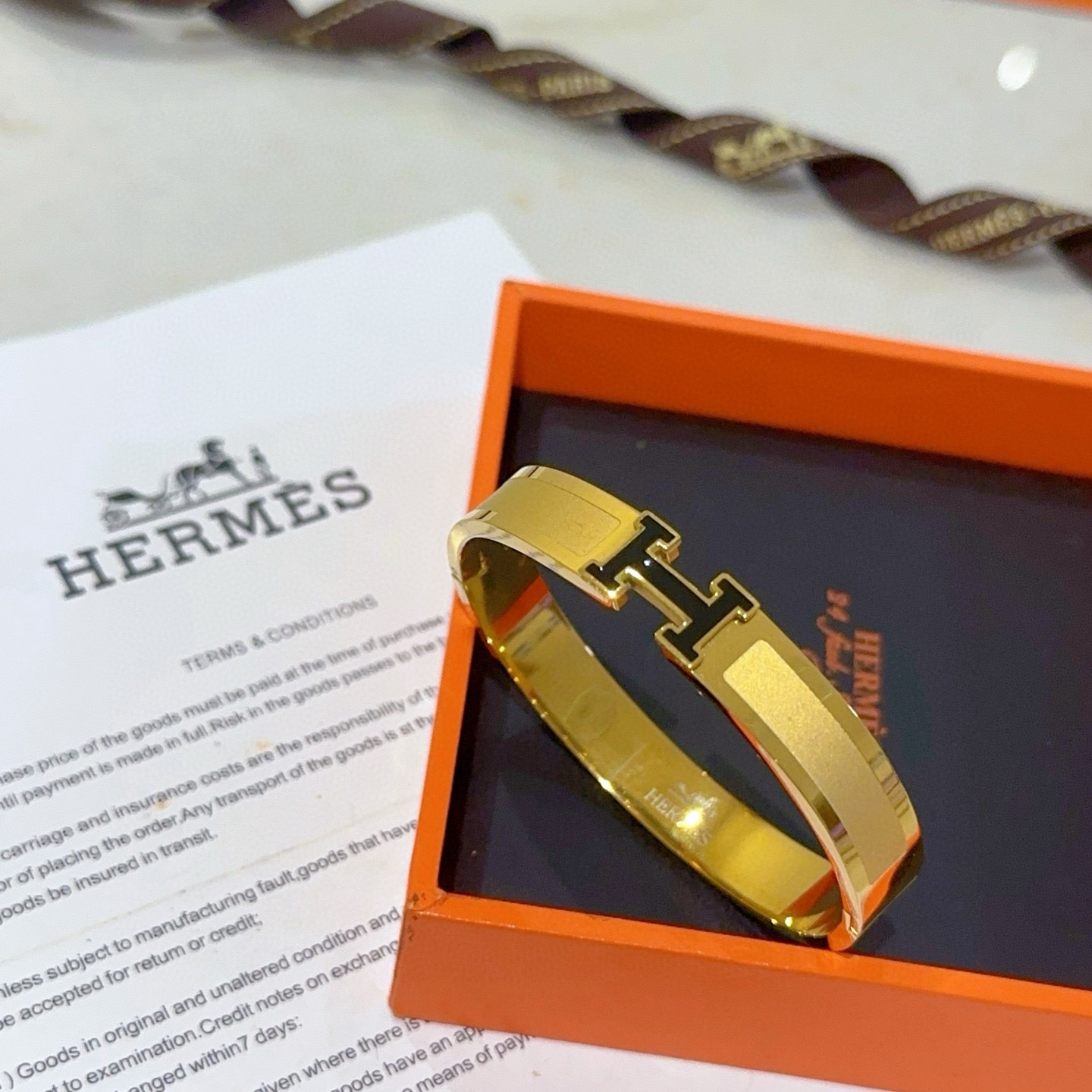 Hermès 爱马仕手镯 太考验师傅的手艺了