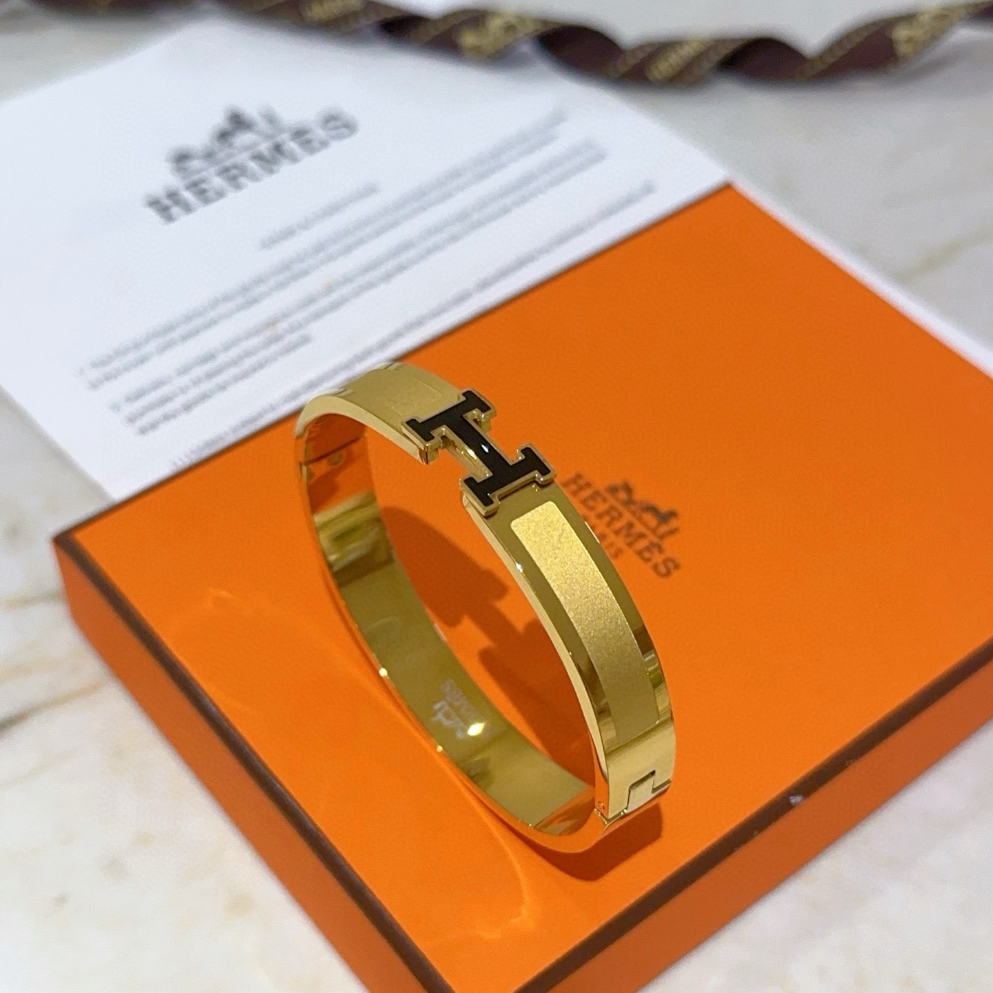 Hermès 爱马仕手镯 太考验师傅的手艺了