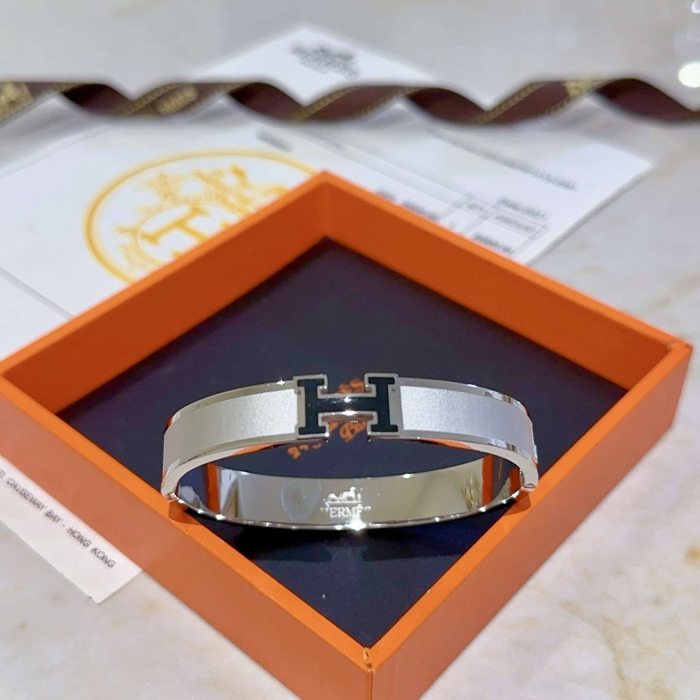 Hermès 爱马仕手镯 太考验师傅的手艺了