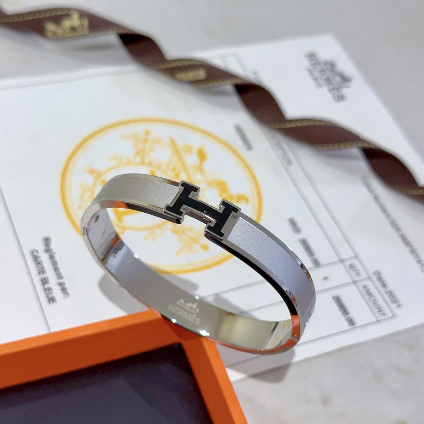 Hermès 爱马仕手镯 太考验师傅的手艺了