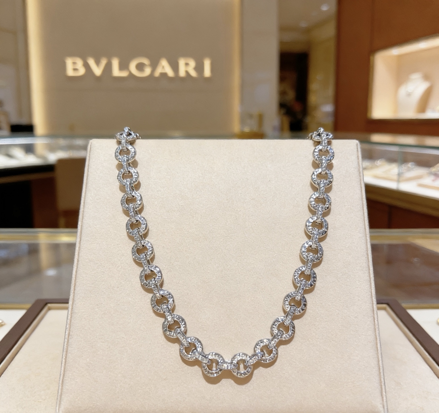 Bvlgari 宝格丽项链V金材质 BVLGARI宝格丽 DIVAS‘ DREAM 系列 品相完美