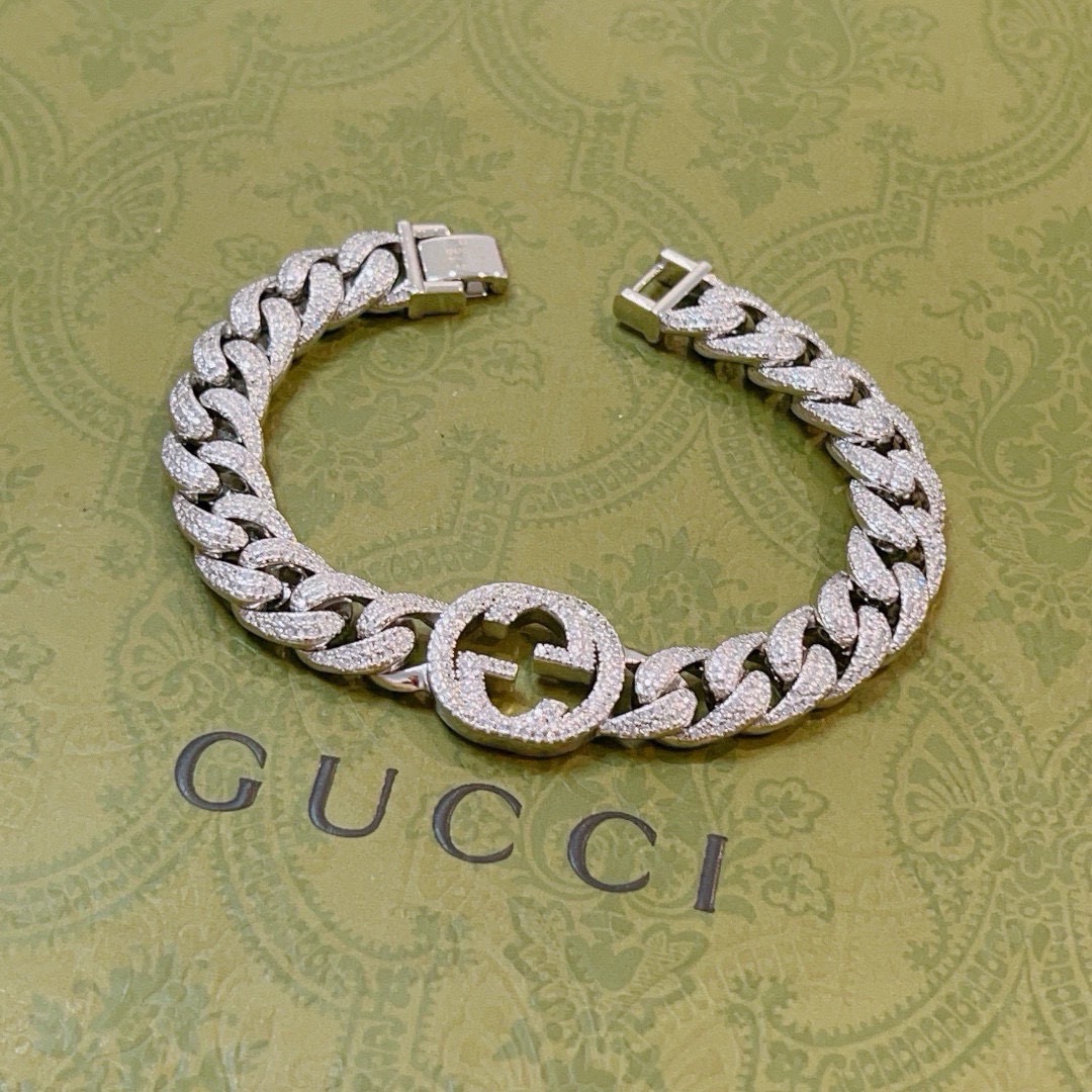 Gucci 最新出炉满钻奢华古驰手链 Gucci古驰手链最新款的
