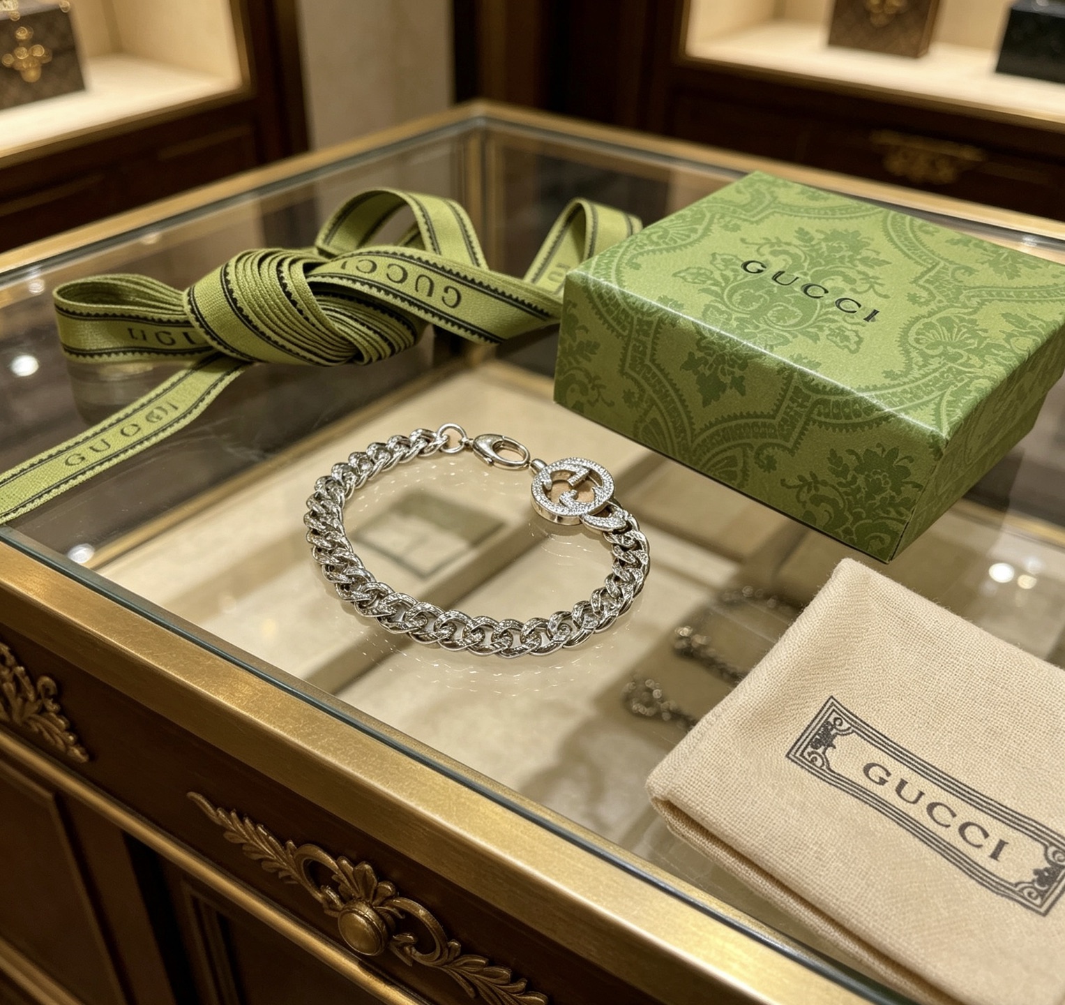 Gucci 古驰推荐款2026最新出炉 Gucci古驰手链最新款的