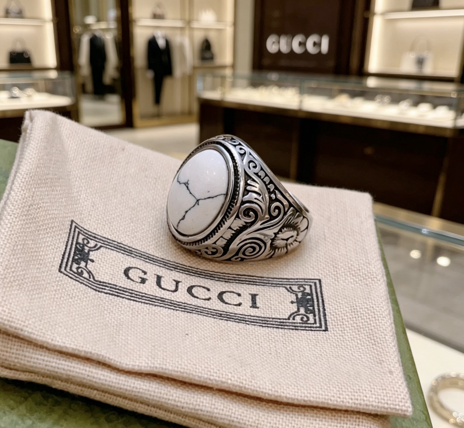 Gucci 𝐆𝐮𝐜𝐜𝐢古驰戒指最新款式天然宝石档次更高 Anger Forest系列双G纯手工制作工艺 古驰戒指