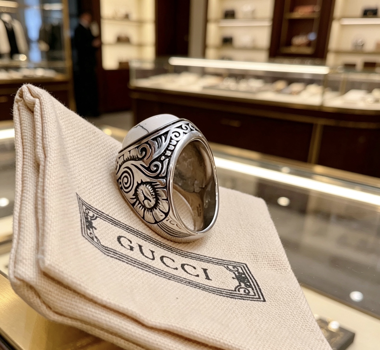 Gucci 𝐆𝐮𝐜𝐜𝐢古驰戒指最新款式天然宝石档次更高 Anger Forest系列双G纯手工制作工艺 古驰戒指