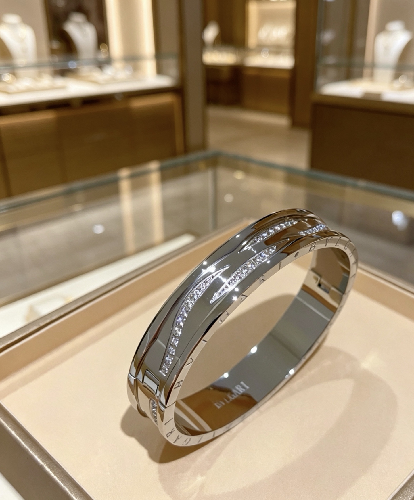 Bvlgari 宝格丽手镯Serpenti Viper系列手镯 宝格丽手环V金材质 完美精心打磨