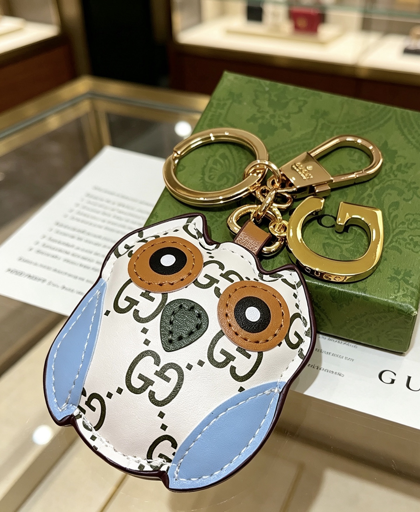 Gucci 新品发布 𝐆𝐮𝐜𝐜𝐢古驰钥匙扣 古驰包包扣 最新款包包挂饰档次更高 Anger Forest系列双G 款联名设计理念钥匙扣系列