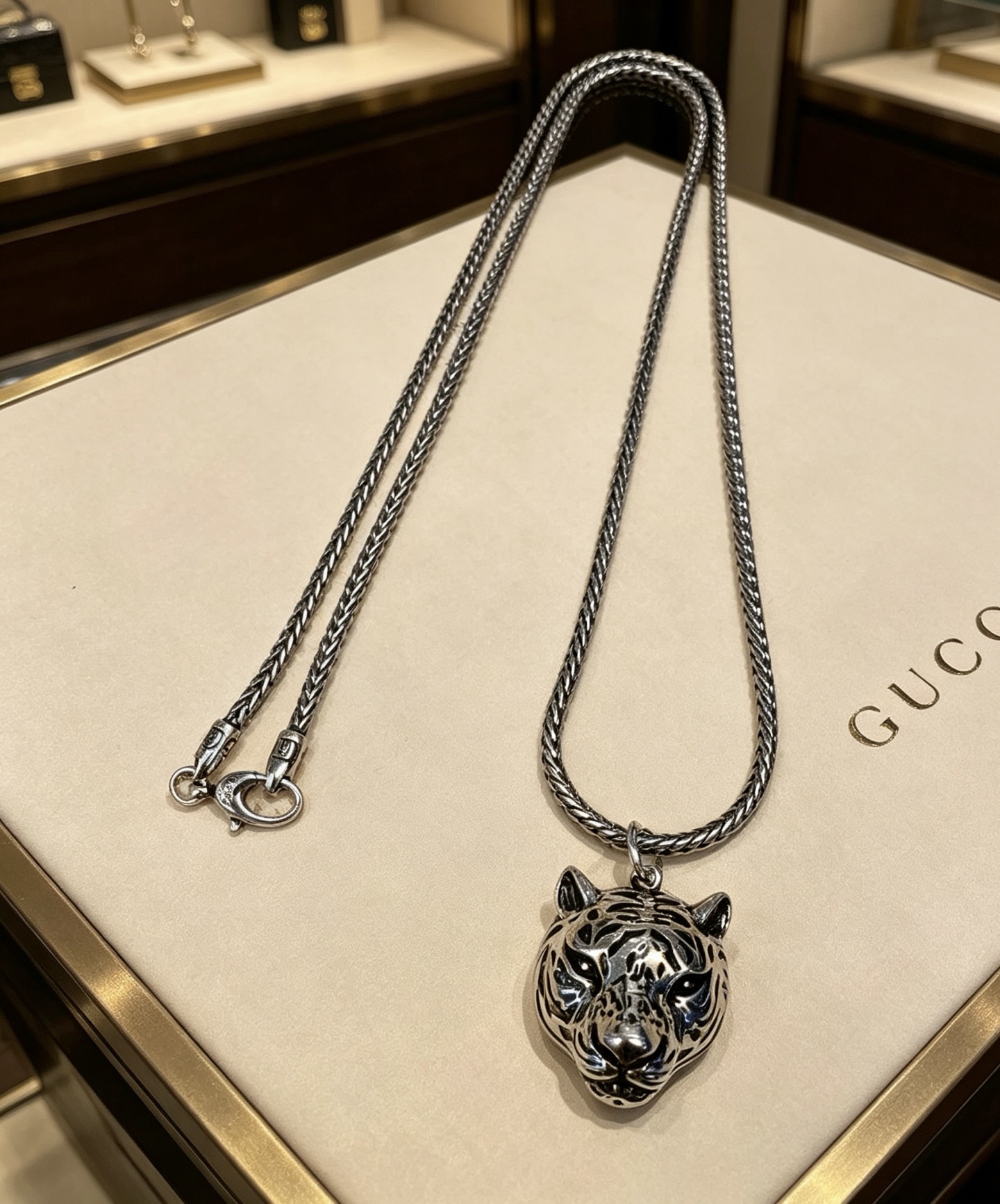 Gucci 𝐆𝐮𝐜𝐜𝐢古驰项链最新款链条档次更高 Anger Forest系列双G 款系列 银项链