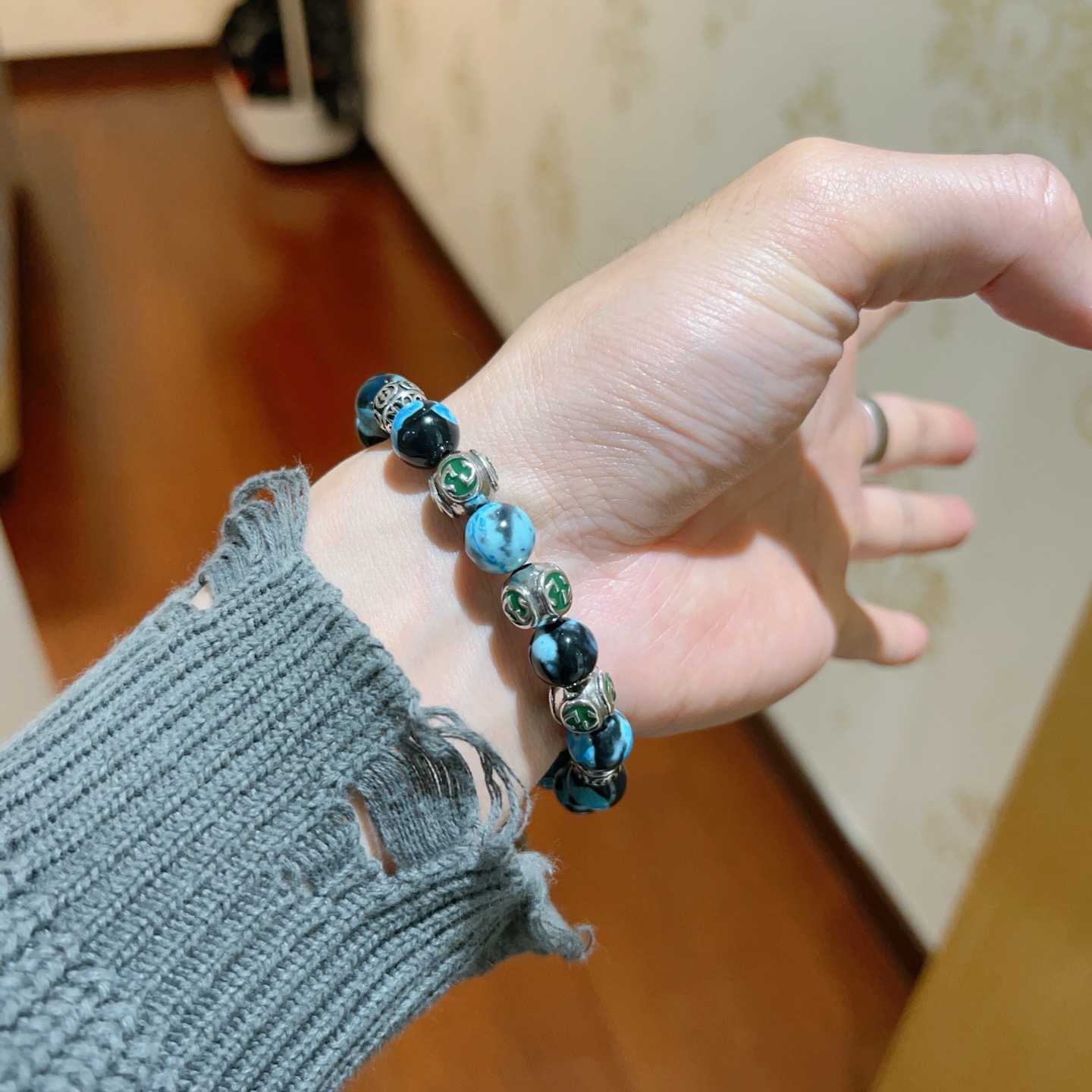 Gucci 新品发布 𝐆𝐮𝐜𝐜𝐢古驰手链 奢华古驰手串 玛瑙手链水晶 最新款全件串珠手链档次更高 Anger Forest系列双g 古驰手链