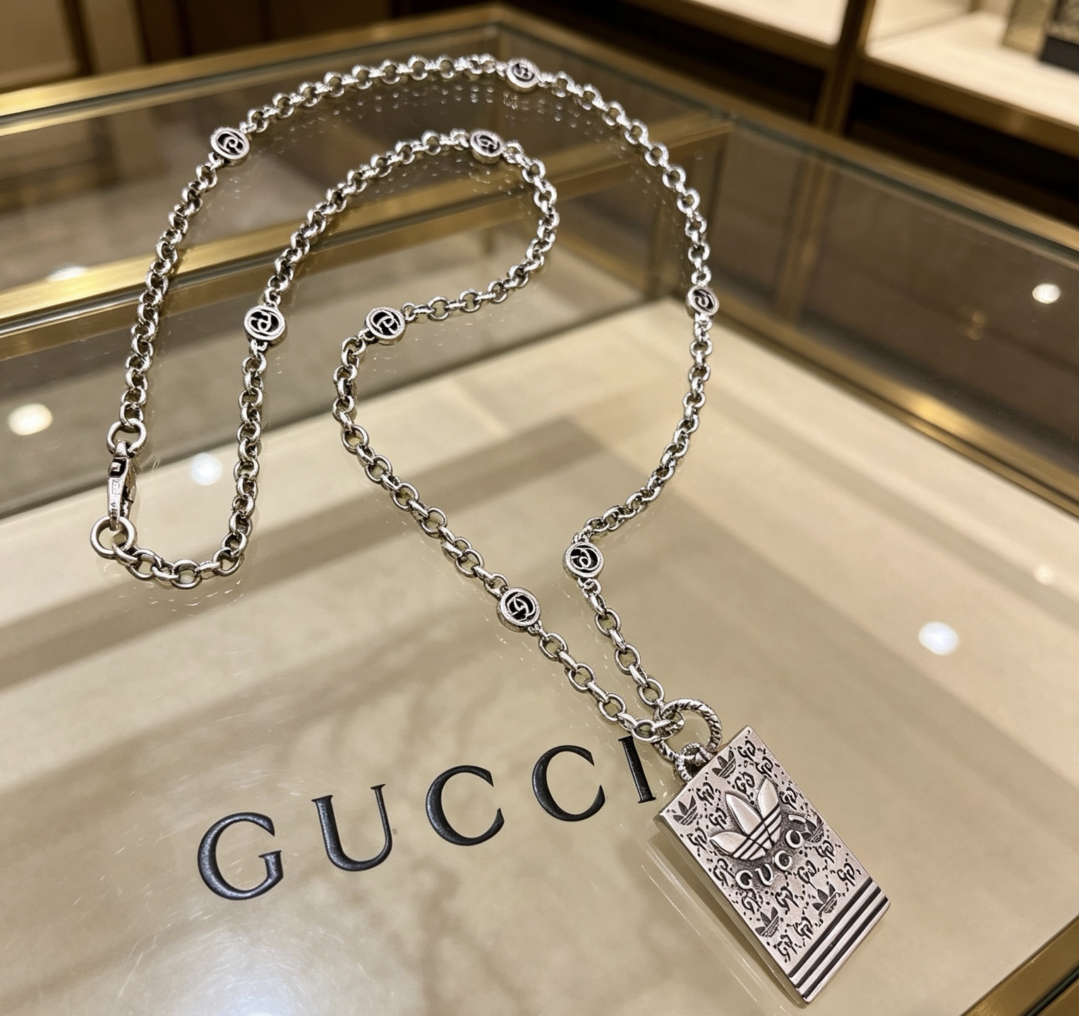 Gucci 新品发布 𝐆𝐮𝐜𝐜𝐢古驰项链最新款链条档次更高 Anger Forest系列双G 款联名设计理念项链系列 银项链