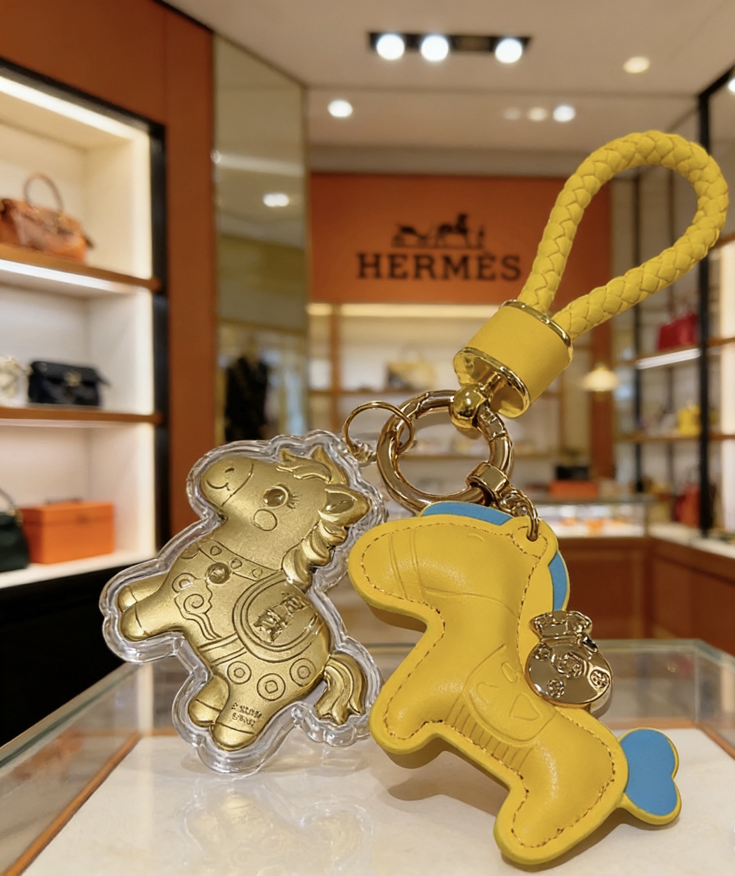 Hermès 马年黄金版钥匙扣新款Hermes爱马仕钥匙扣钥匙扣加厚版