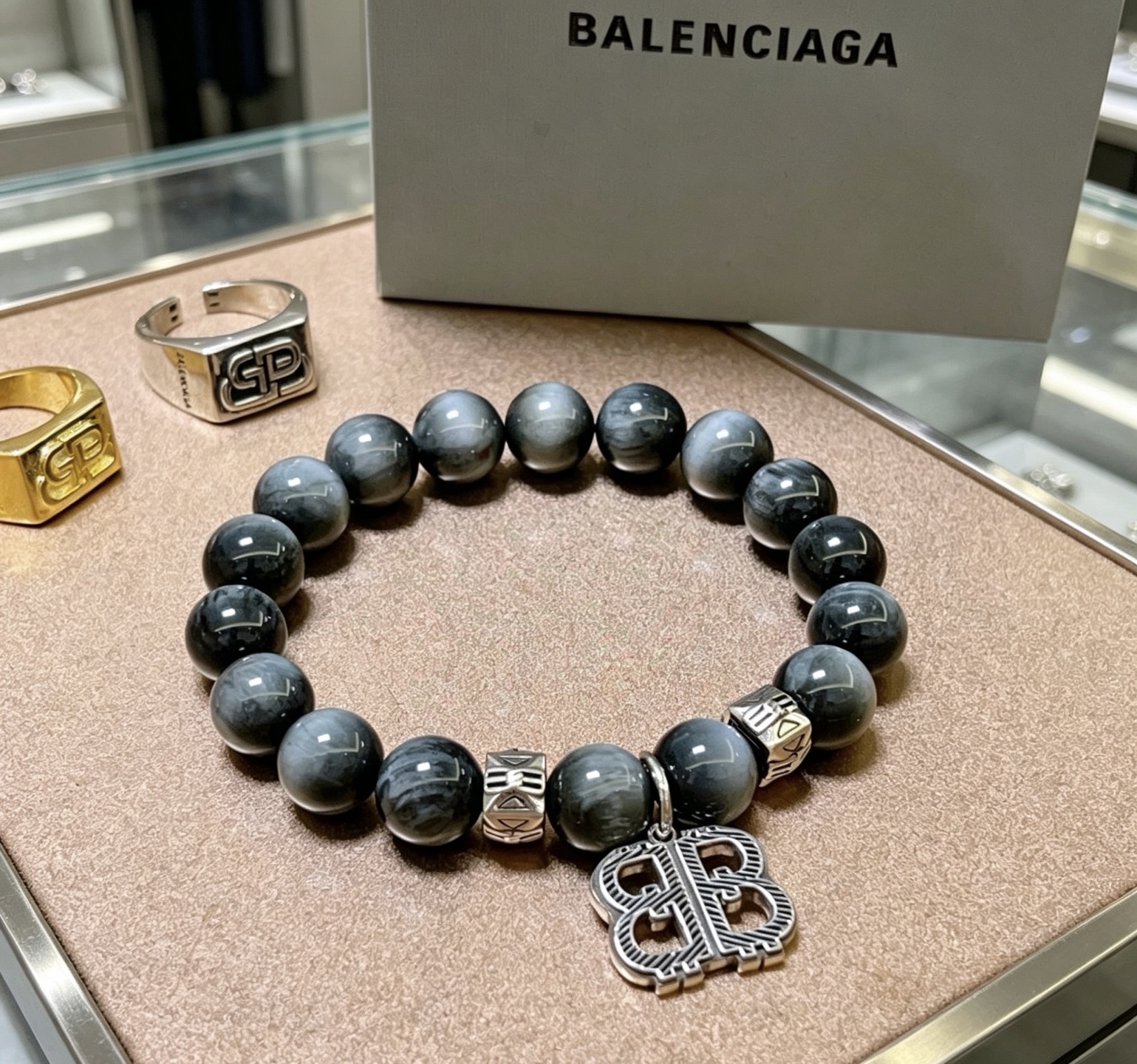 Balenciaga 精工版本天然月光石巴黎世家手链