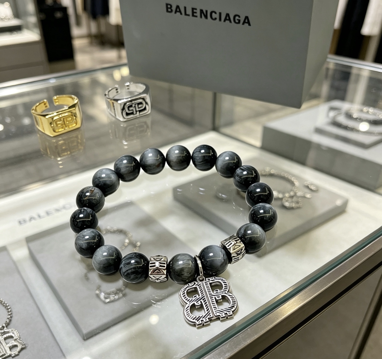 Balenciaga 精工版本天然月光石巴黎世家手链