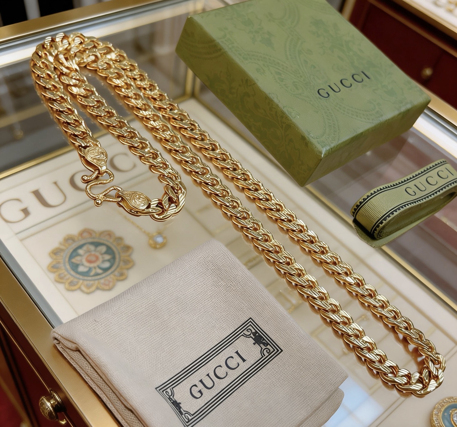 Gucci 𝐆𝐮𝐜𝐜𝐢古驰项链最新款链条档次更高