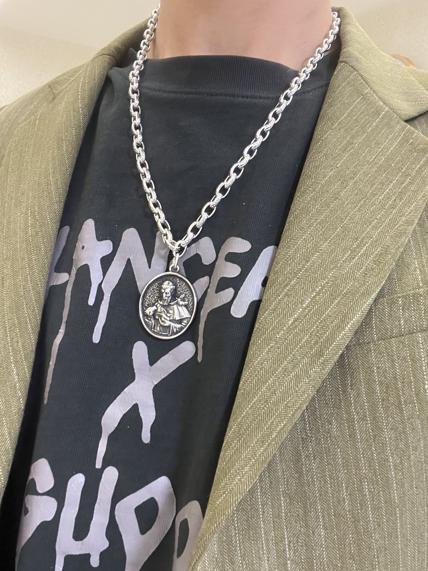 Gucci 𝐆𝐮𝐜𝐜𝐢古驰项链最新款链条档次更高 Anger Forest系列意大利塑像 双G古驰项链