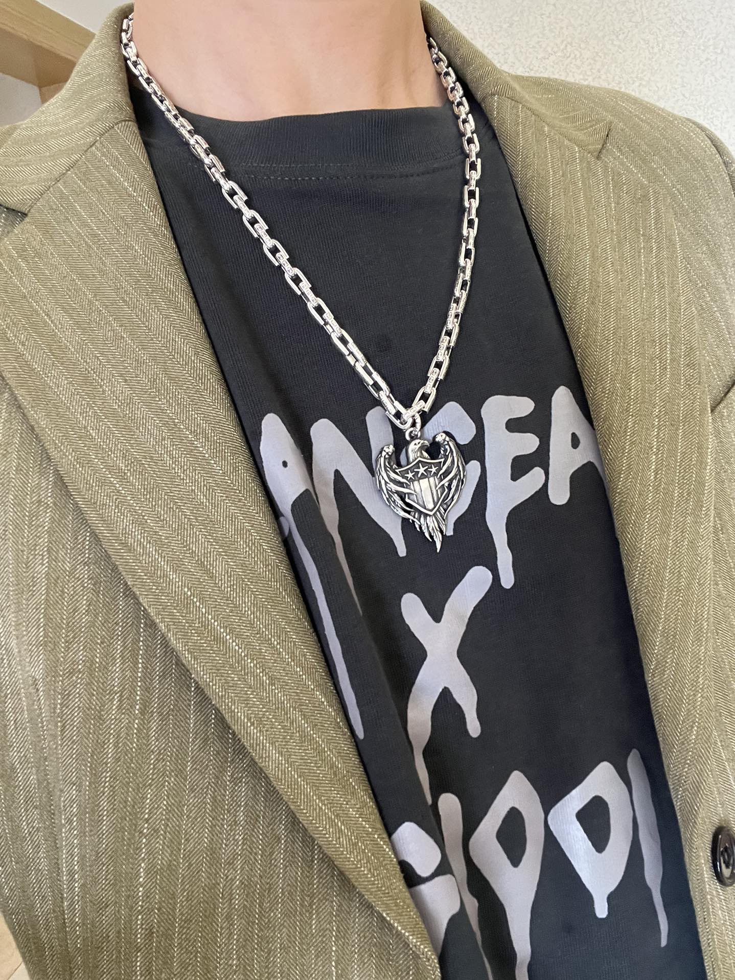 Gucci 新品发布 不爆不发 ‍ 认准独家细节和品质 抖音带货 首选 𝐆𝐮𝐜𝐜𝐢古驰项链最新款链条档次更高 Anger Forest系列双g设计理念 项链