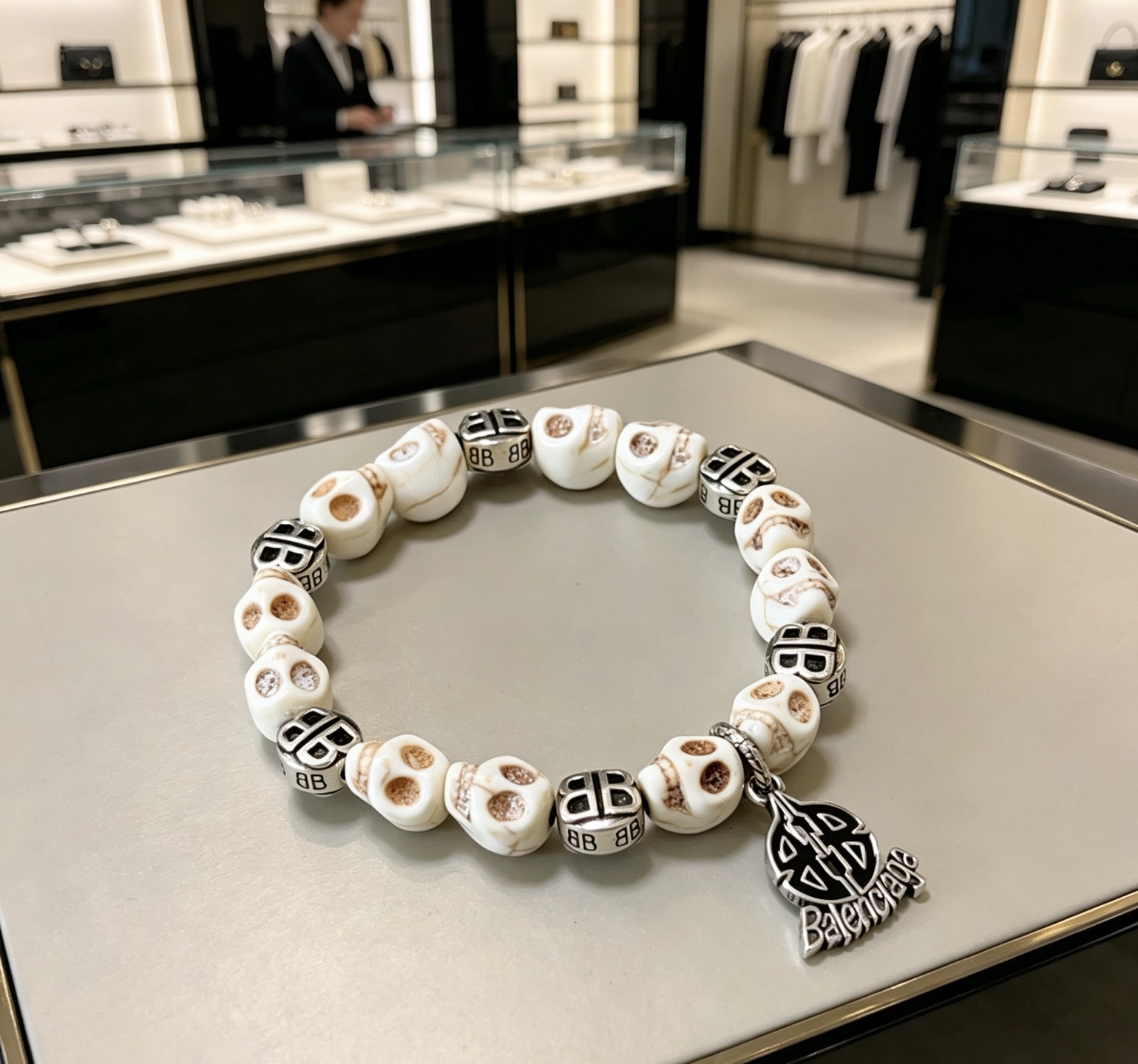 Balenciaga 新品 巴黎世家白松石Balenciaga手链