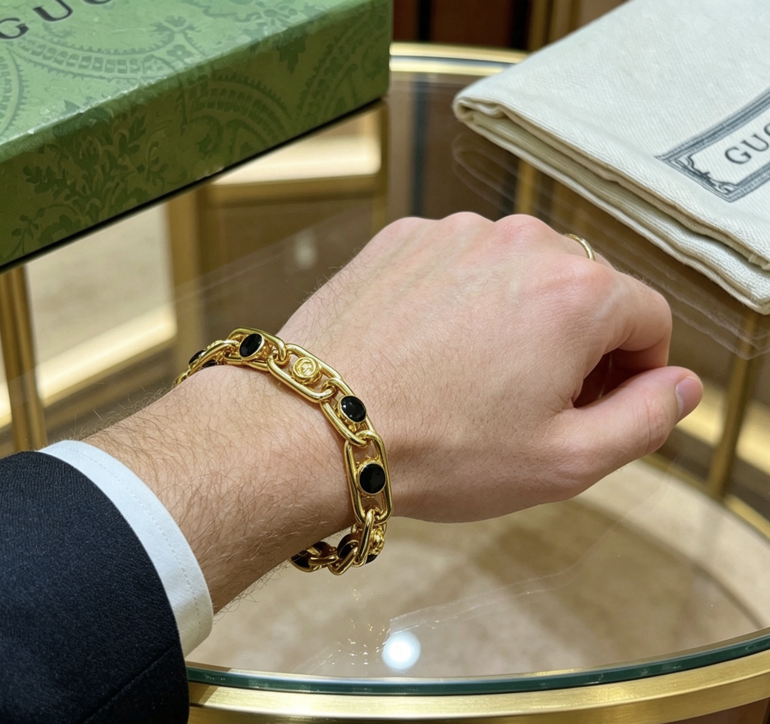 Gucci 最新出炉土豪版手链 认准细节配件可动链身珐琅效果