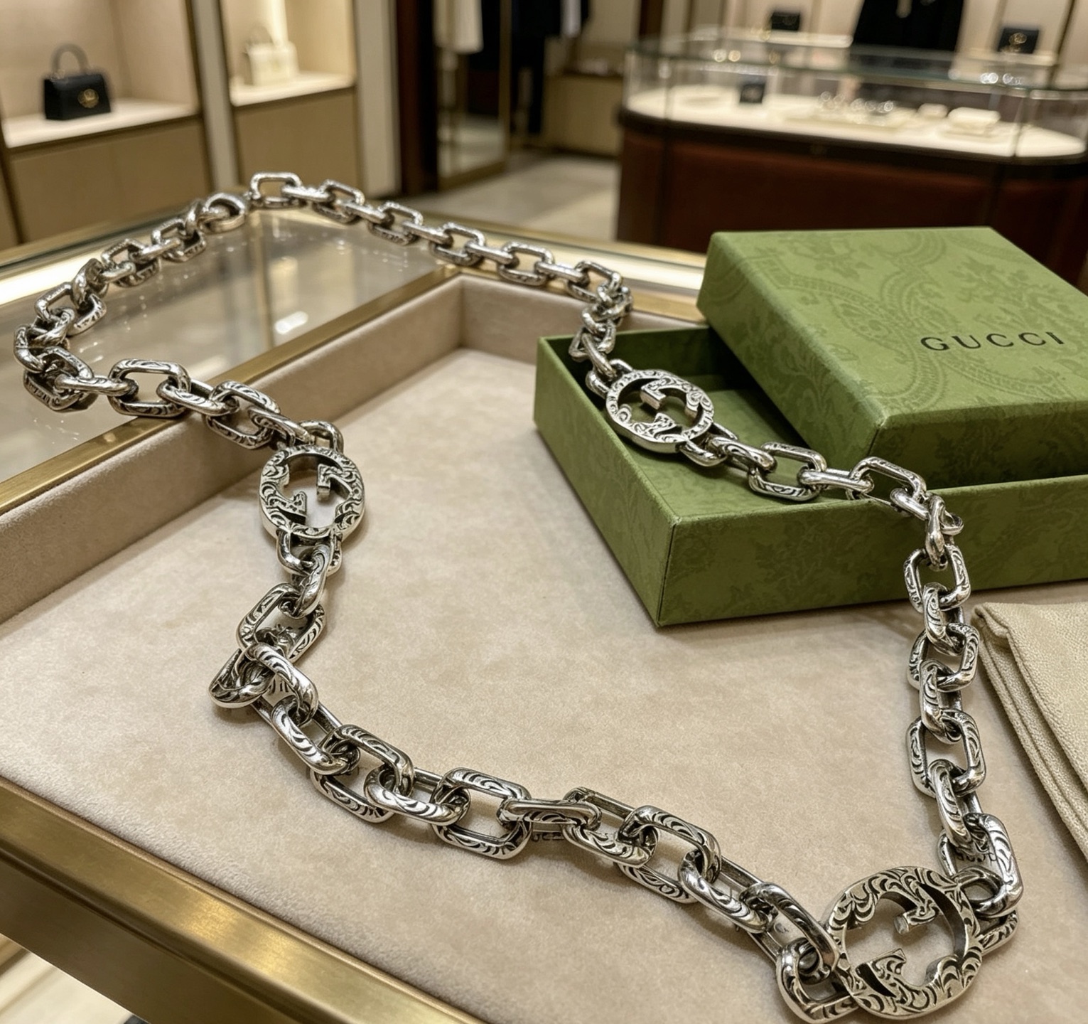 Gucci 𝐆𝐮𝐜𝐜𝐢古驰项链最新款链条档次更高 Anger Forest系列双G 款设计理念项链系列 银项链