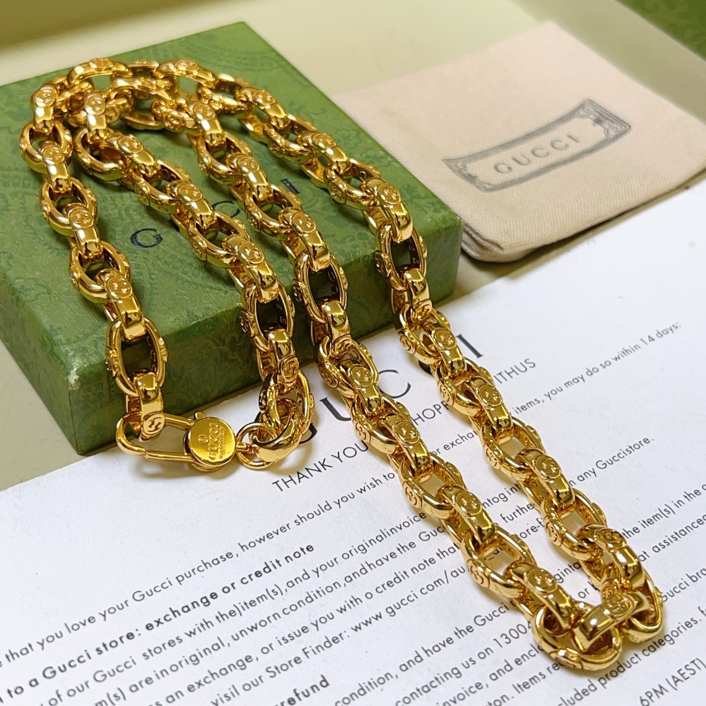 Gucci 𝐆𝐮𝐜𝐜𝐢古驰项链最新款加粗链条档次更高 纯手工制作 Anger Forest系列双g项链。 不退色