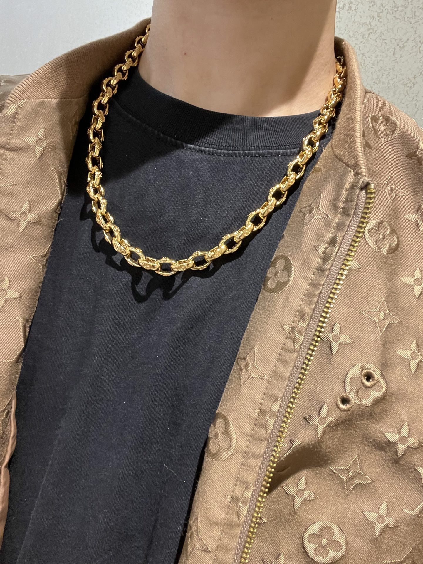 Gucci 𝐆𝐮𝐜𝐜𝐢古驰项链最新款加粗链条档次更高 纯手工制作 Anger Forest系列双g项链。 不退色