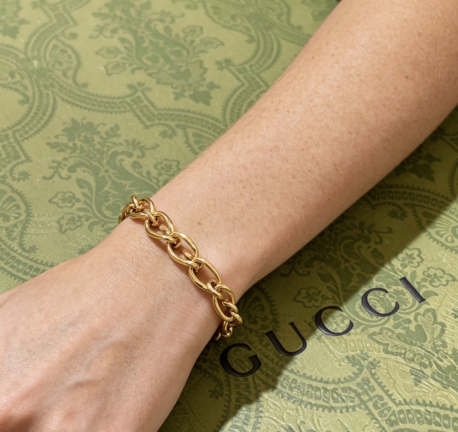 Gucci 最新出炉土豪版手链 认准细节全钉效果