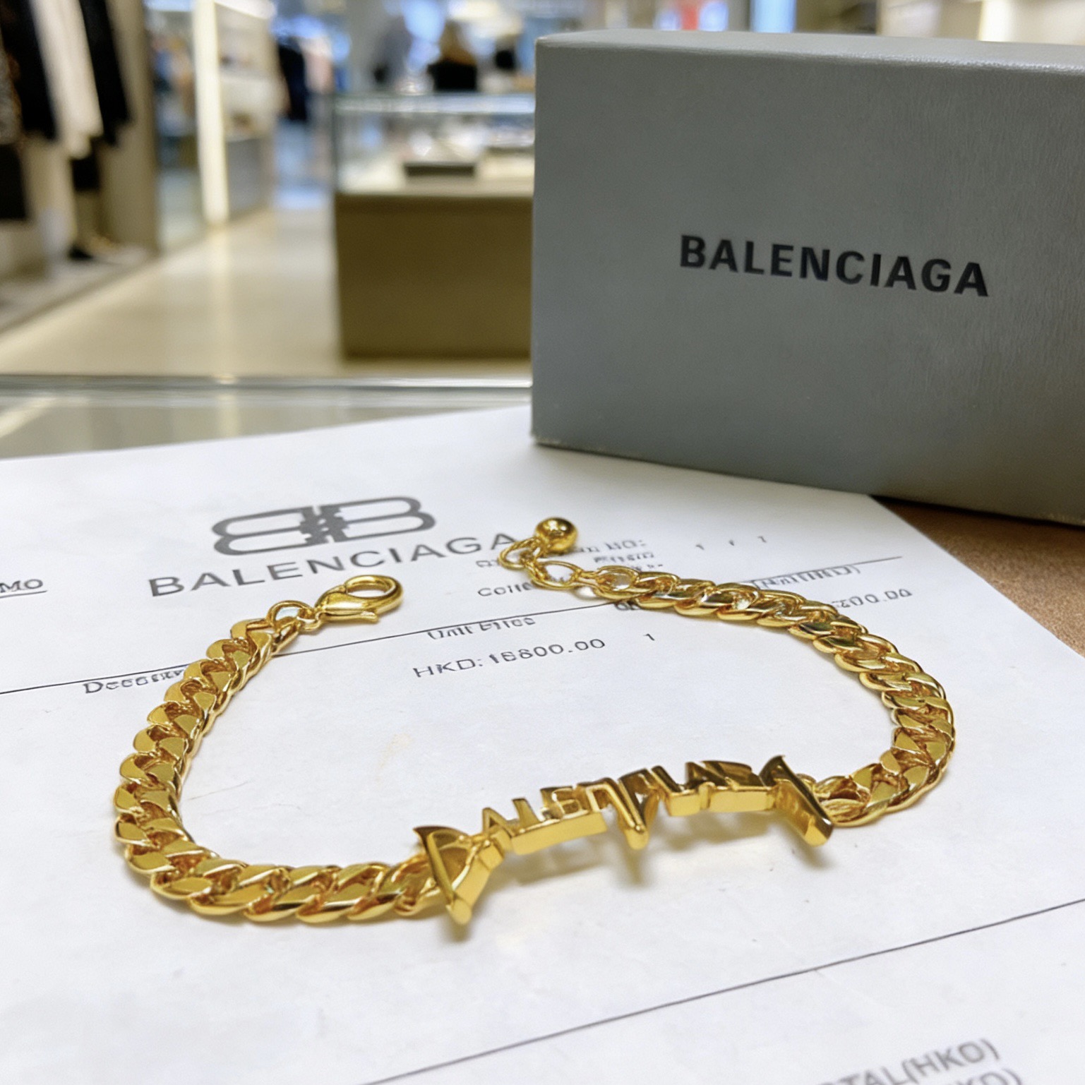 NO:767684,Batch. High-quality and high-texture original goods and new products. Balenciaga Bracelet Counter has the same Balenciaga Bracelet. Men's hot model is shipped. Unique design, avant-garde, a must-have for men and women!  Size 18.20.22.24cm, fine jewelry, balenciaga, balenciaga, bracelet19860909批. 高品质高质感 原单货新品 巴黎世家 Balenciaga手链专柜一致巴黎世家手链 男士火爆款出货 设计独特 前卫 男女必备！码数18.20.22.24cm,饰品精品,balenciaga,balenciaga,bracelet,Jewelry