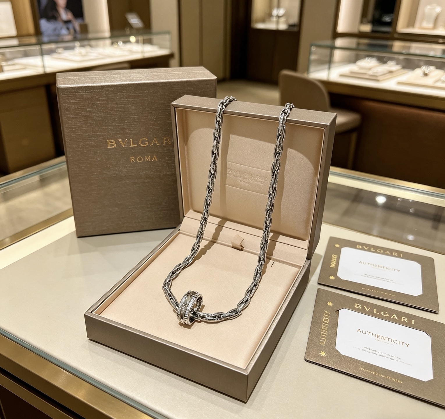 NO:767846,Batch. Bulgari necklace V gold material BVLGARI BVLGARI DIVAS’ DREAM series The appearance is perfect, the details are invincible, the unique color is completely impeccable, and it is decorated with a classic ring shape design, which is simple yet elegant and eye-catching. The combination of V gold is more elegant, and the upper body is elegant and attractive. Same style for men and women. Bulgari necklaces, jewelry boutiques, bottega veneta, bvlgari, bvlgari, necklace19860909批.宝格丽项链V金材质 BVLGARI宝格丽 DIVAS‘ DREAM 系列 品相完美,细节无敌,那种独特的色泽完全无可挑剔,再缀以经典指环外形设计,简约之余却又优雅夺目,V金的组合更显气色,上身雅致动人.男女同款 宝格丽项链,饰品精品,bottega veneta,bvlgari,bvlgari,necklace,Jewelry