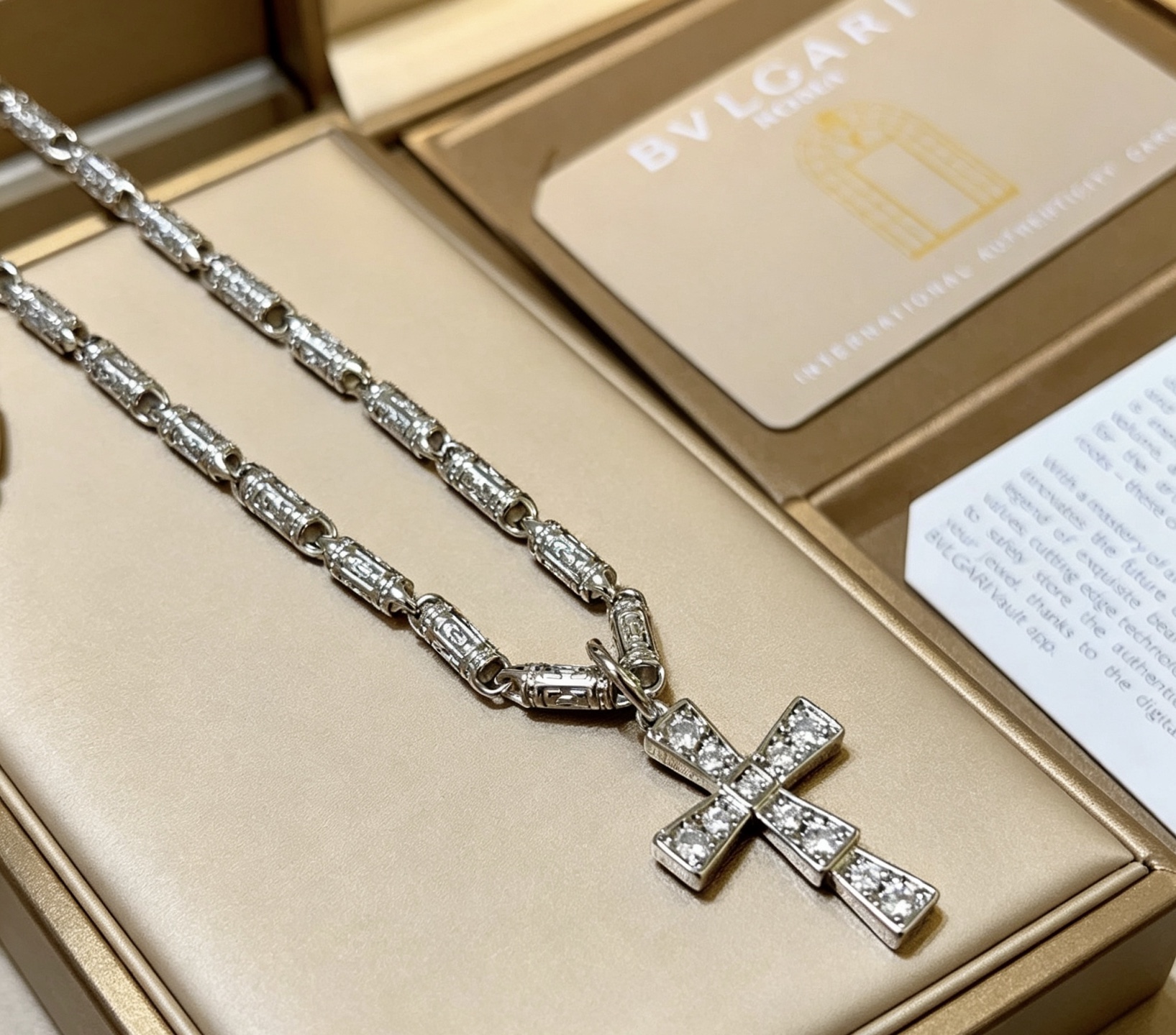 Bvlgari Haute Joaillerie Fine Jewelry Earrings Necklace Ring Ref 6