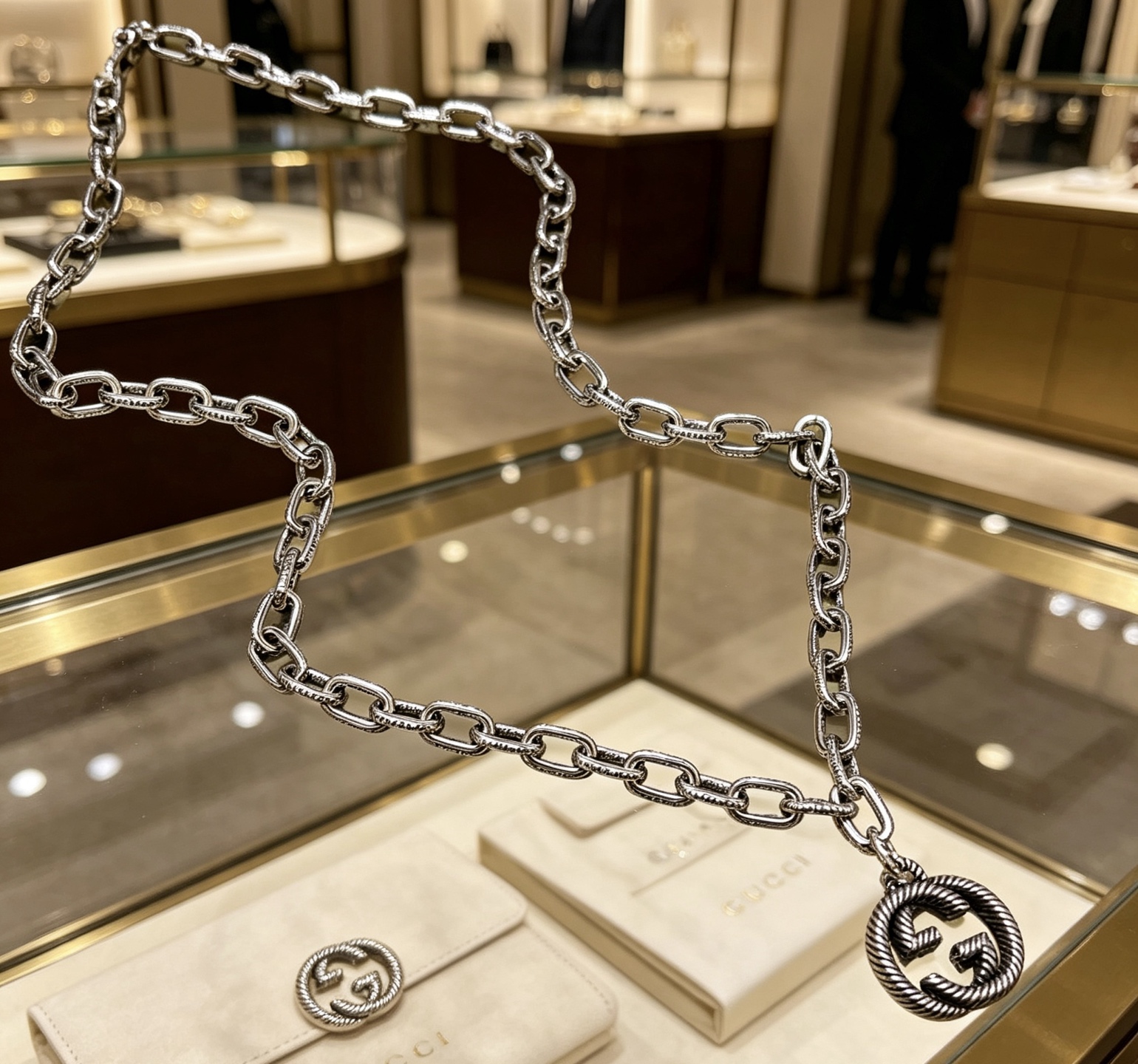 Collar 𝐆𝐮𝐜𝐜𝐢 de la última colección, cadena de mayor calidad, mismo estilo que celebridades, serie Anger Forest, c…