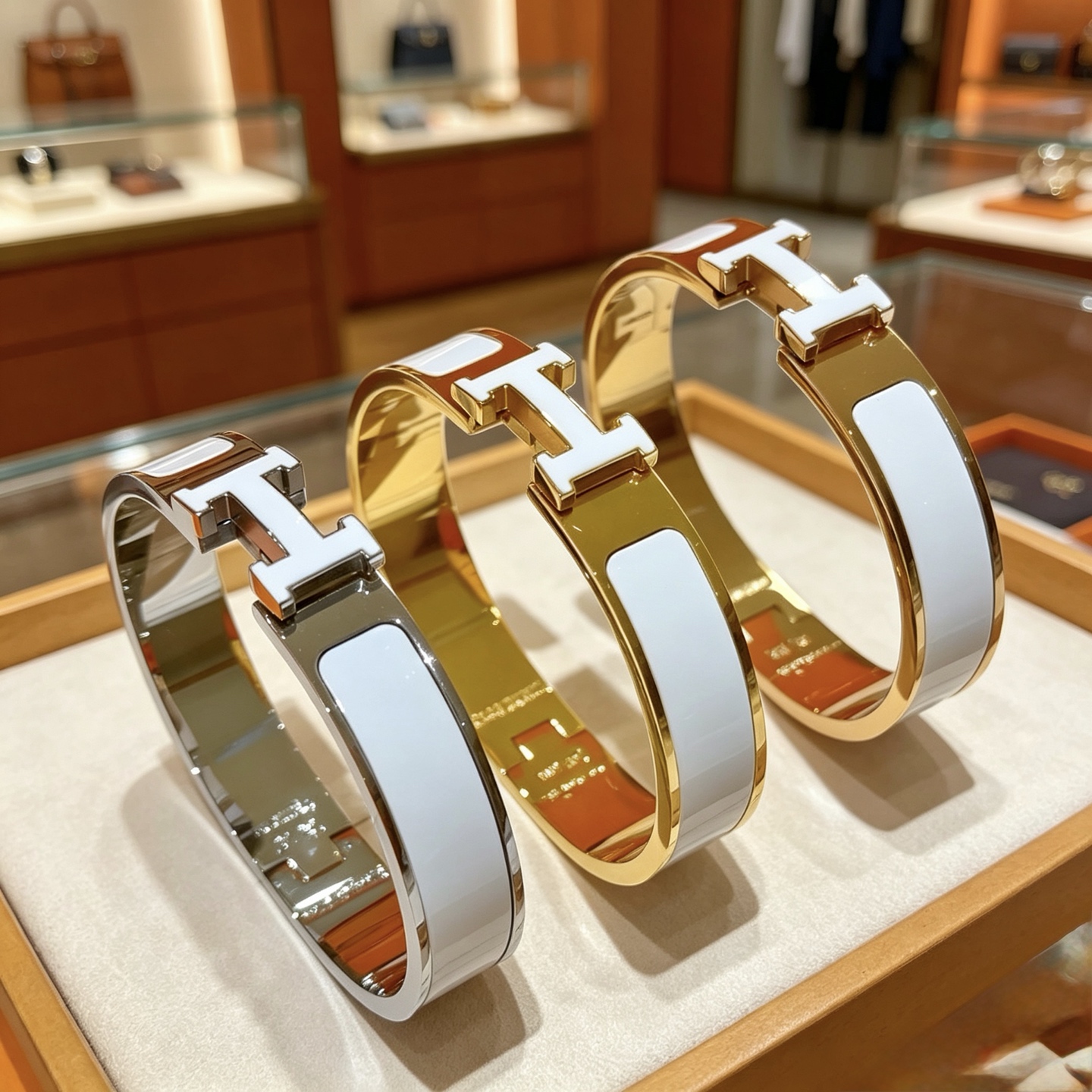Hermes Clic H bracelet palladium plated metal white enamel PM