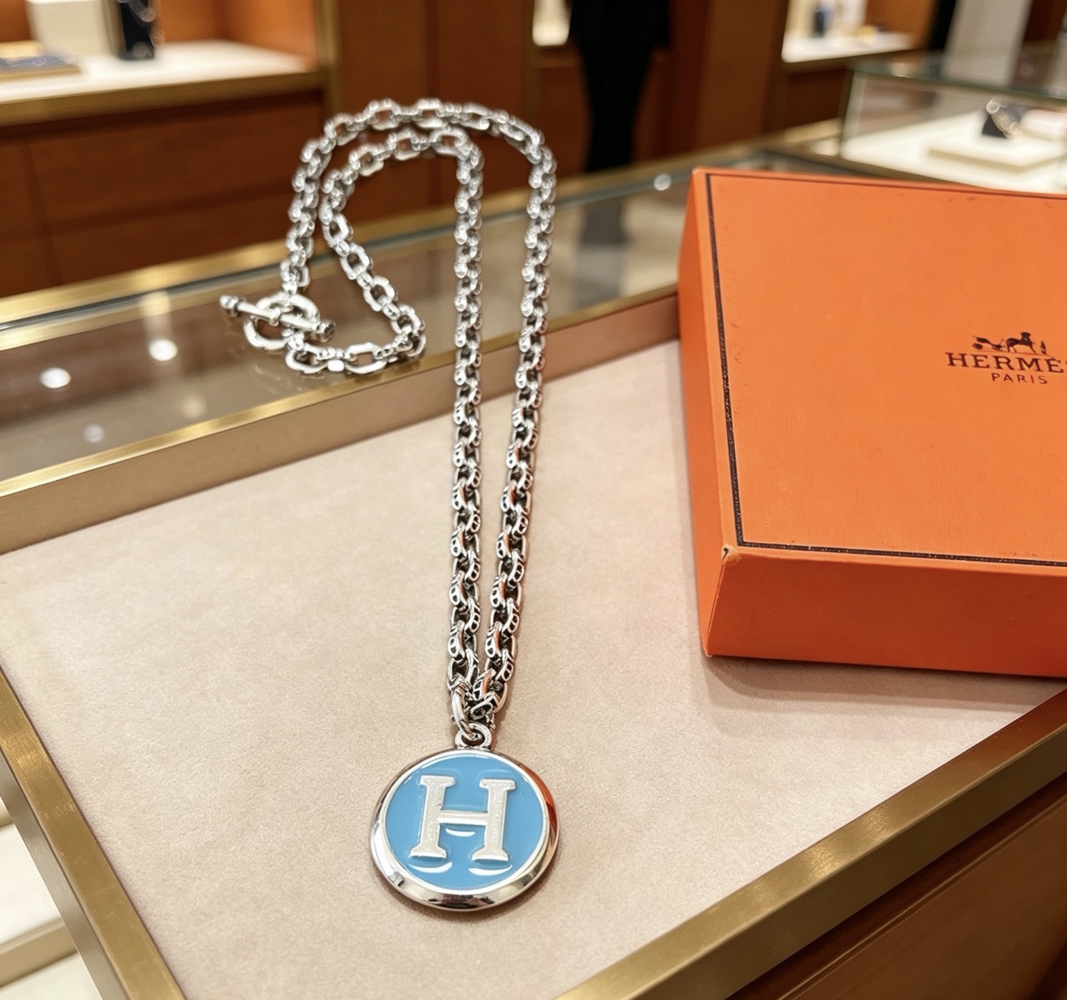 Hermes H Equipe necklace silver metal with light blue enamel 60cm