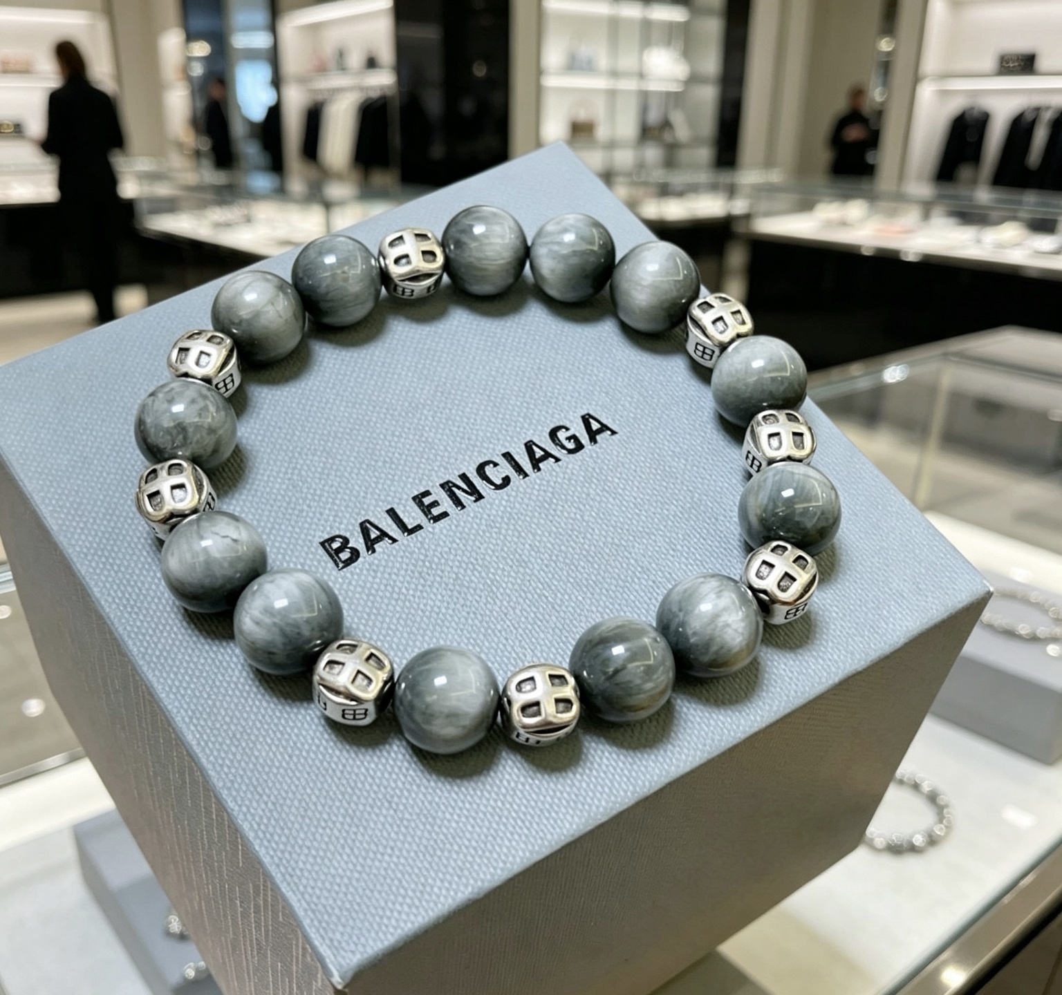 NO:818252,Batch Counter Seiko version of natural moonstone Balenciaga bracelet Thai silver style Balenciaga bracelet Star same style for men and women Retro style Original replica Handmade ~ Genuine open mold trendy fashion must-have Can be worn by both men and women Same style for couples Rock punk Thai silver style Retro elements Trendy and versatile I like to place an order and note the size, jewelry boutique, balenciaga, bracelet19860909批 专柜精工版本天然月光石巴黎世家手链 泰银风格巴黎世家手链 明星同款男女款 复古做旧风 原版复刻 纯手工打造 ～正品开模潮流时尚必备 男女均可佩戴 情侣款同款 摇滚朋克泰银风格 复古元素 潮流百搭 超级喜欢下单备注尺寸,饰品精品,balenciaga,bracelet,Jewelry