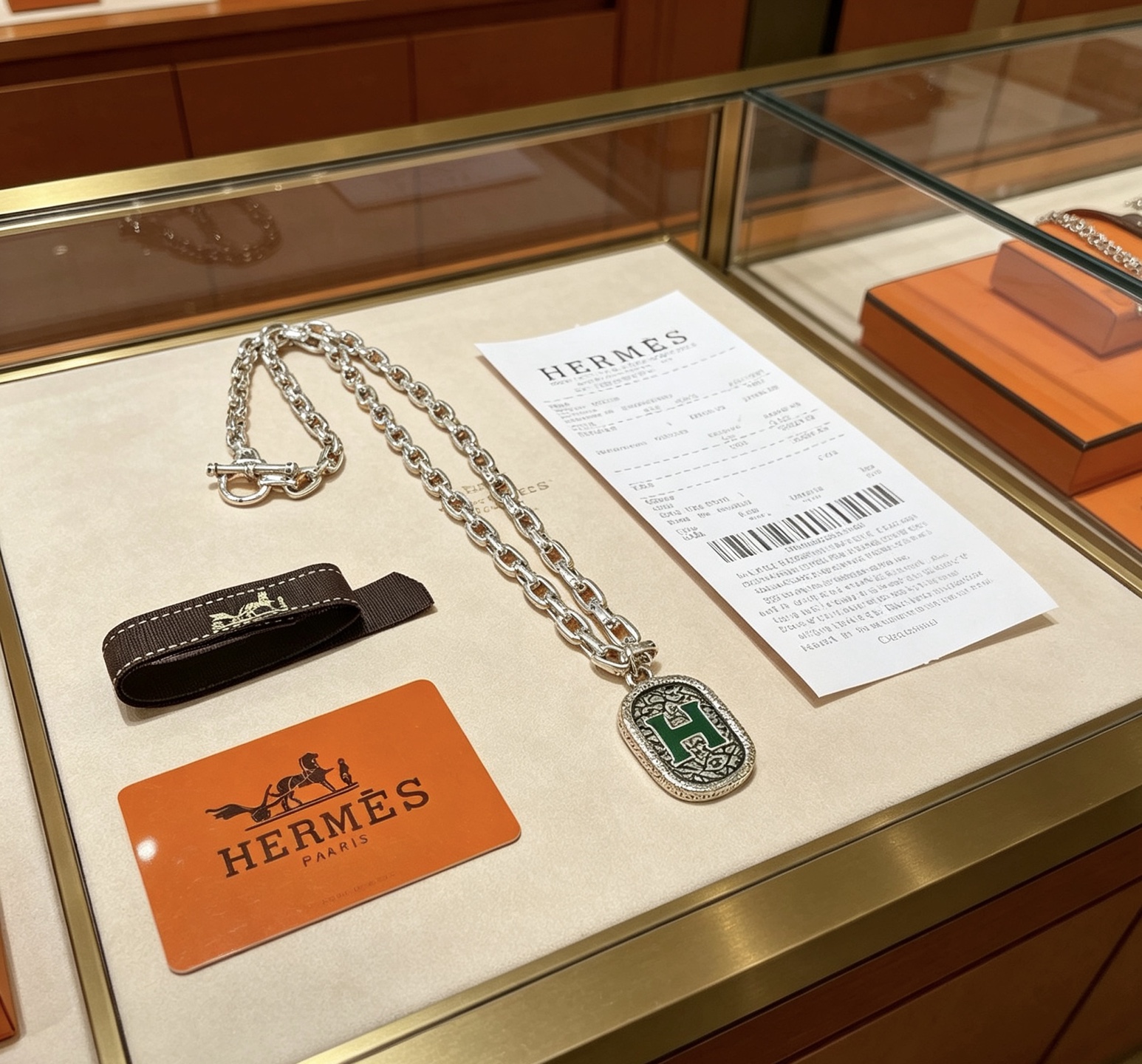 NO:818349,Batch. HERMES Hermès Necklace, Pig Nose Necklace Series Jewelry, Imported and Customized. High-end Chains, Classic Matches, New Products, Simple Fashion Counter Consistency, Hot Styles Shipped, Unique Designs, Avant-garde, Must-Have Styles for Men and Women!  , jewelry boutique, hermes, hermes, necklace19860909批.HERMES 爱马仕项链 猪鼻子项链系列首饰 进口定制.高端链条经典搭配 新品 简单时尚专柜一致 火爆款出货 设计独特 前卫 男女必备款！,饰品精品,hermes,hermes,necklace,Jewelry