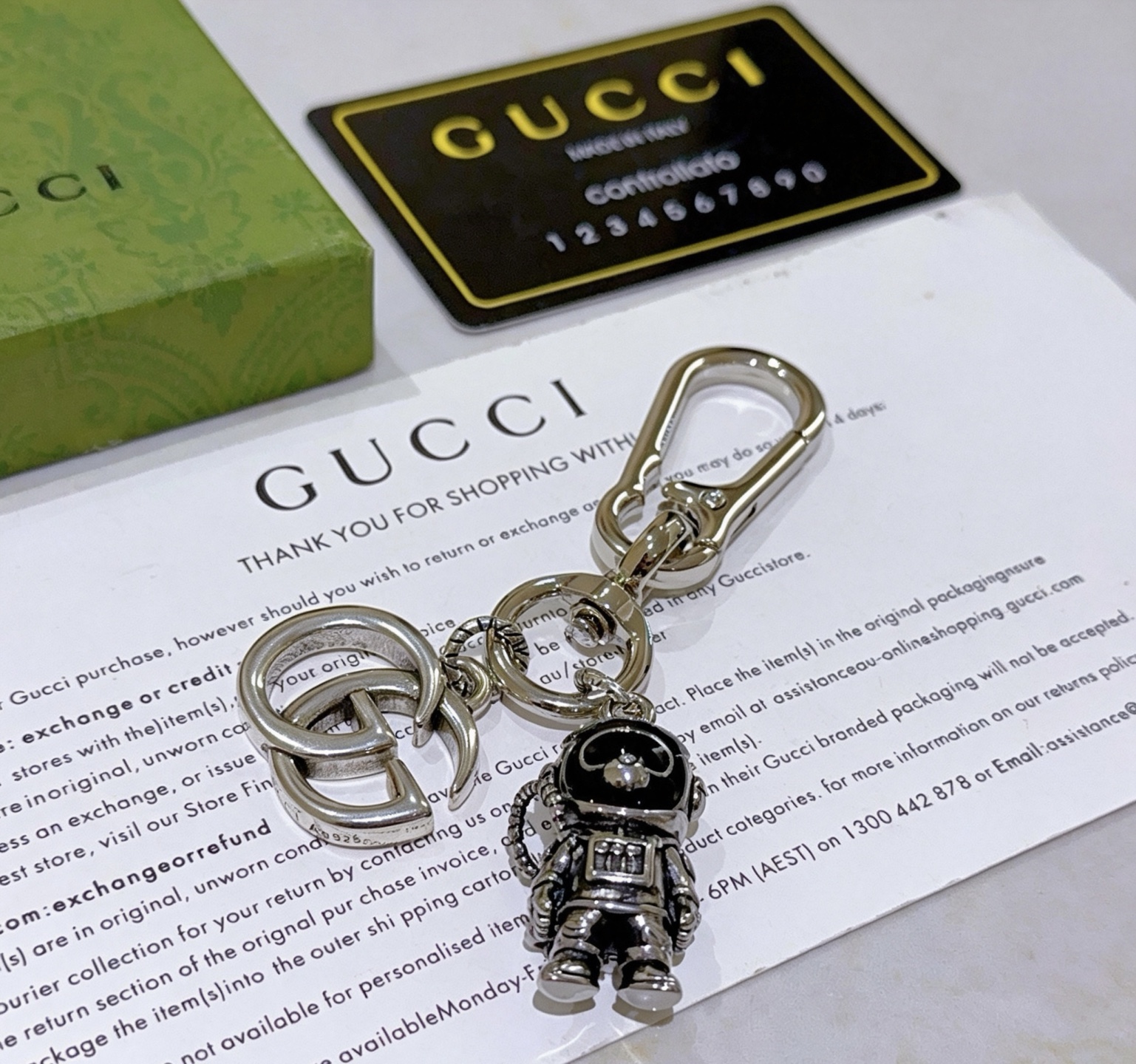 NO:818177,Batch of new product releases Gucci keychains Gucci bag buckles The latest bag charms are of higher quality Stars have the same style Anger Forest series Double G classic models co-branded design concept keychain series The details are distressed and not available in the market Glossy version This one has been out The best-selling model in Gucci Very good match with trendy backpacks, jewelry boutiques, gucci, backpacks, keychain19860909批新品发布 古驰钥匙扣 古驰包包扣 最新款包包挂饰档次更高明星同款Anger Forest系列双G经典款联名设计理念钥匙扣系列 细节对版做旧处理 非市面亮面版型 这款一直在出 古驰里面热卖款 非常好搭配潮流背包,饰品精品,gucci,backpacks,keychain,Jewelry