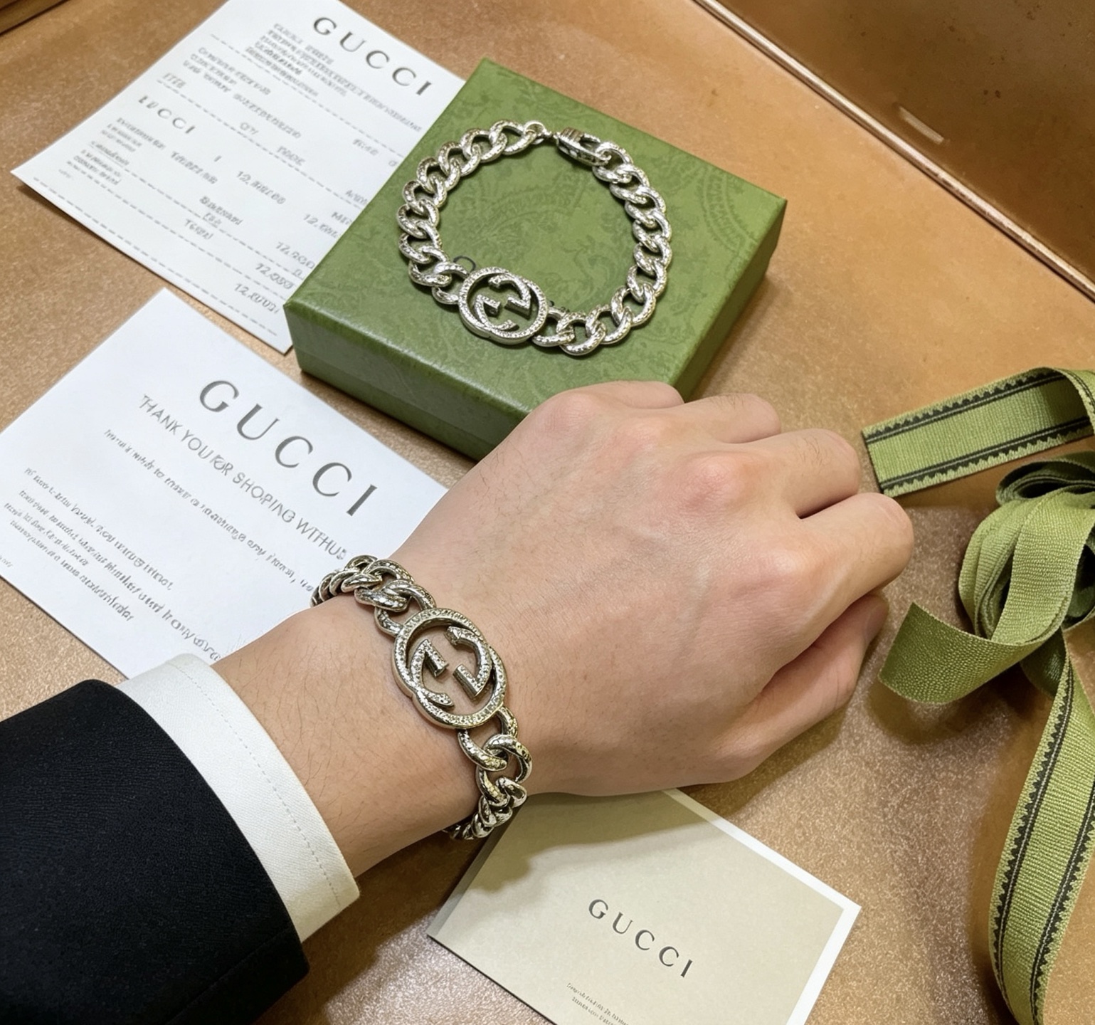 。 最新出炉土豪版手链 认准细节 独家高品质🌼 Gucci古驰手链最新款的经典款 精致无论款式 质感 都