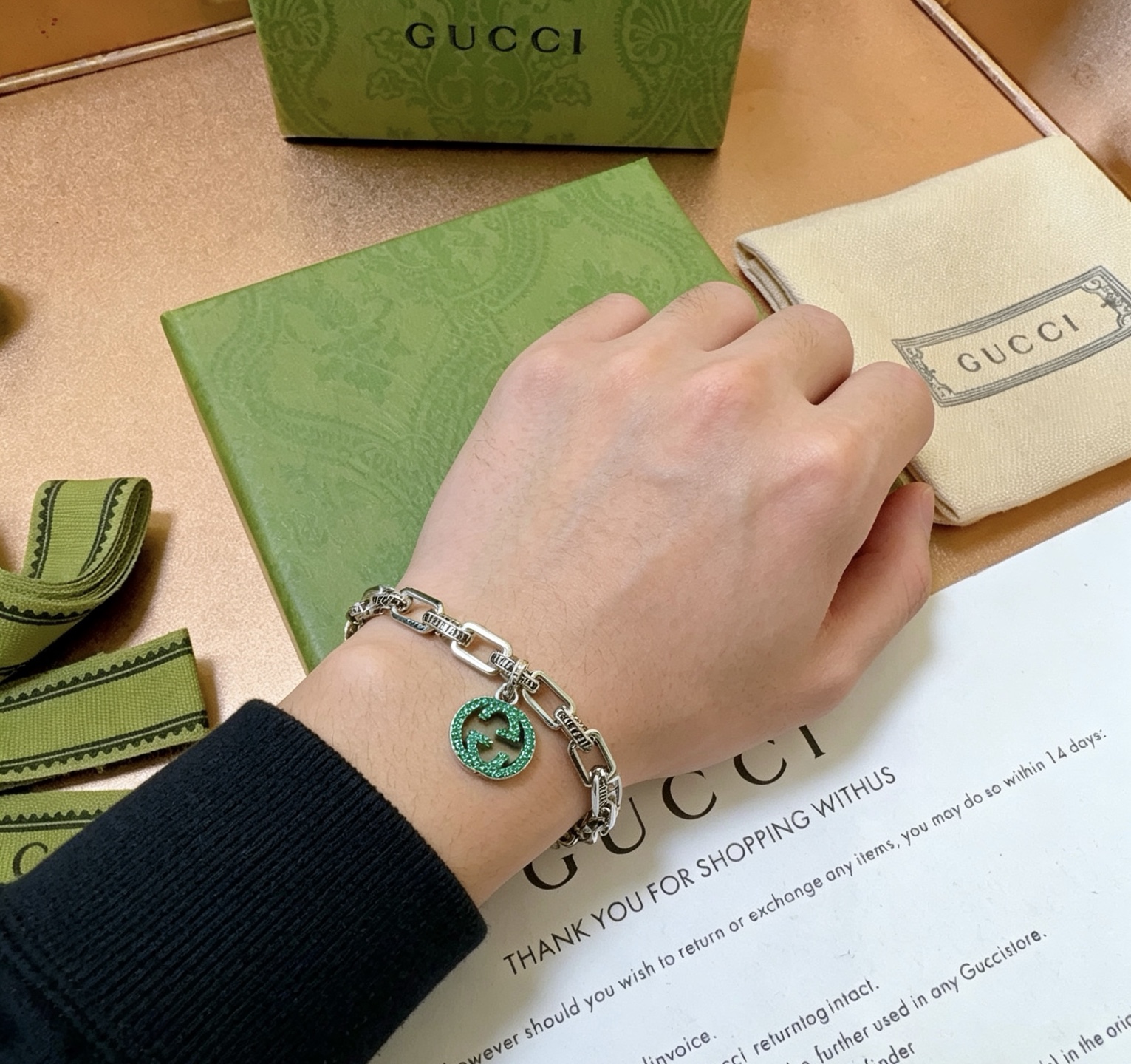 。 古驰推荐款最新古驰绿钻手链出炉🌼 Gucci古驰手链最新款的经典款 精致无论款式 质感 都是绝对的顶