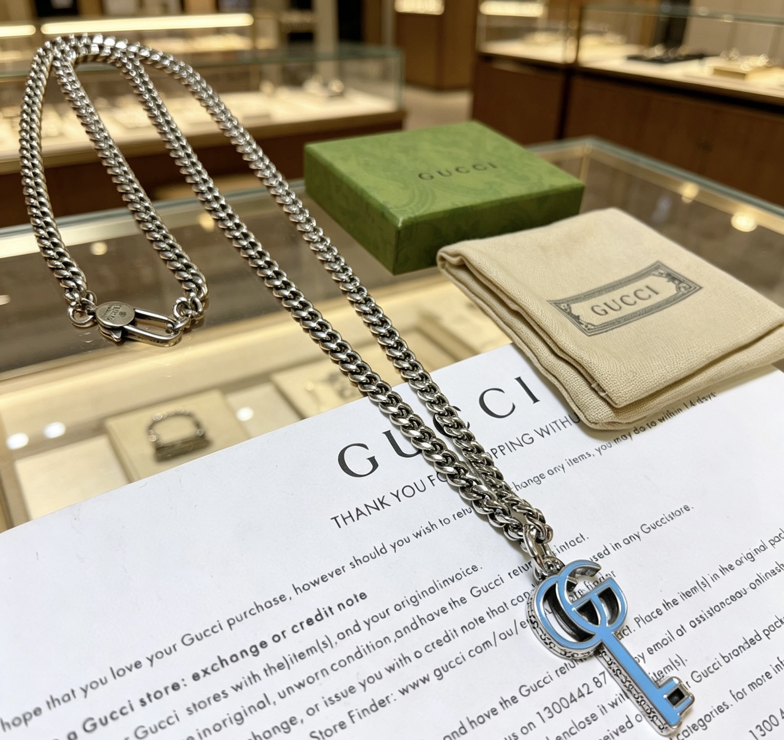 NO:858535,Batch New product launches are not popular until they are released. Douyin is the first choice for Internet celebrities to bring goods. The latest chain of Gucci necklaces is of higher quality. Stars have the same Anger Forest series design concept and retro necklaces. It makes high-end clothes more elegant. It has more brand and personality when going out. The details are distressed. The non-market glossy version. This one has been released. The best-selling model in Gucci. Very easy to match, fine jewelry, gucci, necklace.19860909批  新品发布不爆不发 抖音带货网红首选 古驰项链最新款链条档次更高明星同款Anger Forest系列设计理念复古项链 让高档的衣服搭配更有气质 出去更有牌面和个性 细节对版做旧处理 非市面亮面版型 这款一直在出 古驰里面热卖款 非常好搭配,饰品精品,gucci,necklace,Jewelry