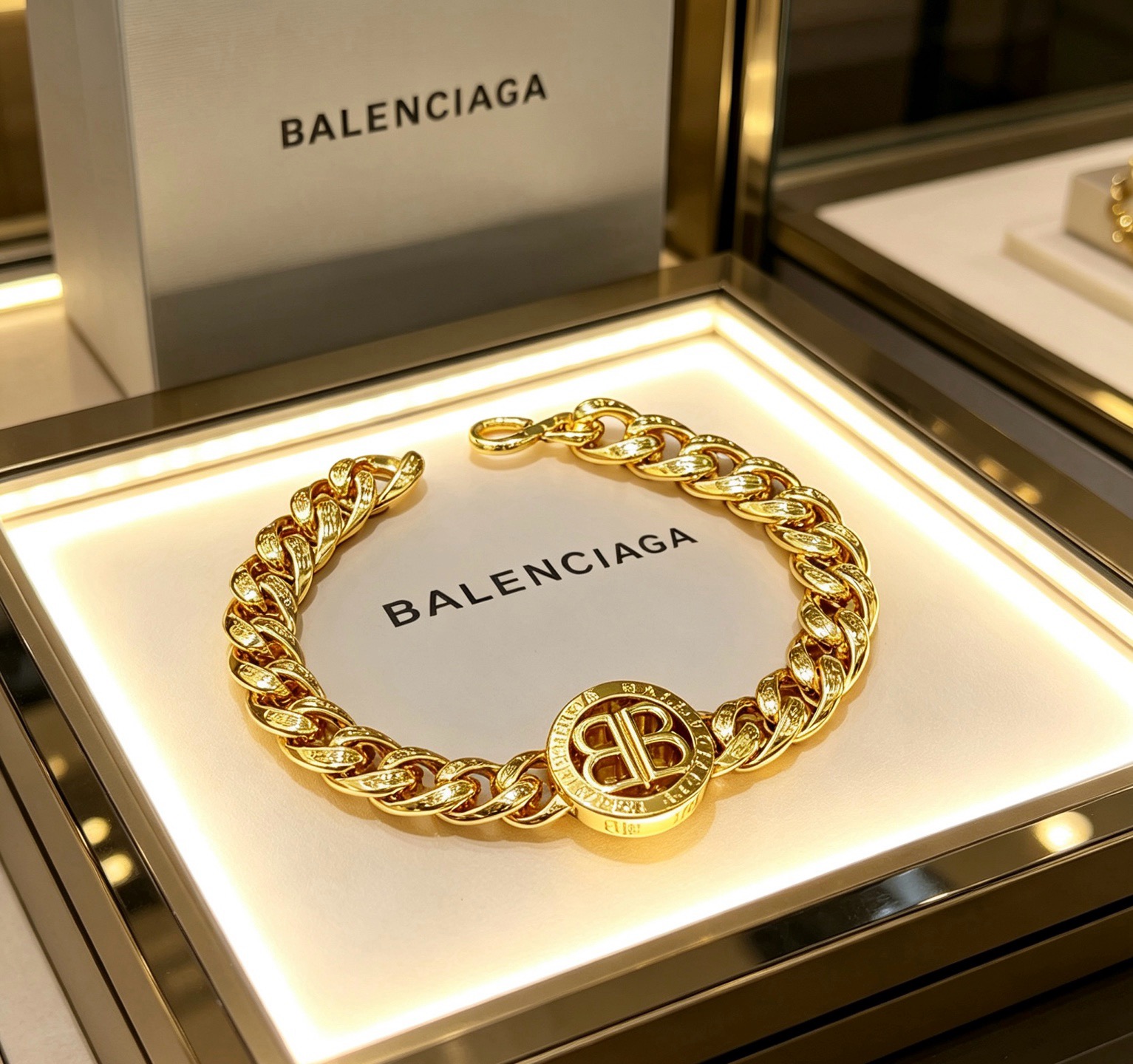 NO:858666,Batch. Original new product Balenciaga Balenciaga Bracelet Counter Same Balenciaga Bracelet Men's hot model shipped Unique design avant-garde A must-have for men and women!  Size 18.20.22.24cm, fine jewelry, balenciaga, balenciaga, bracelet19860909批. 原单货新品 巴黎世家 Balenciaga手链专柜一致巴黎世家手链 男士火爆款出货 设计独特 前卫 男女必备！码数18.20.22.24cm,饰品精品,balenciaga,balenciaga,bracelet,Jewelry