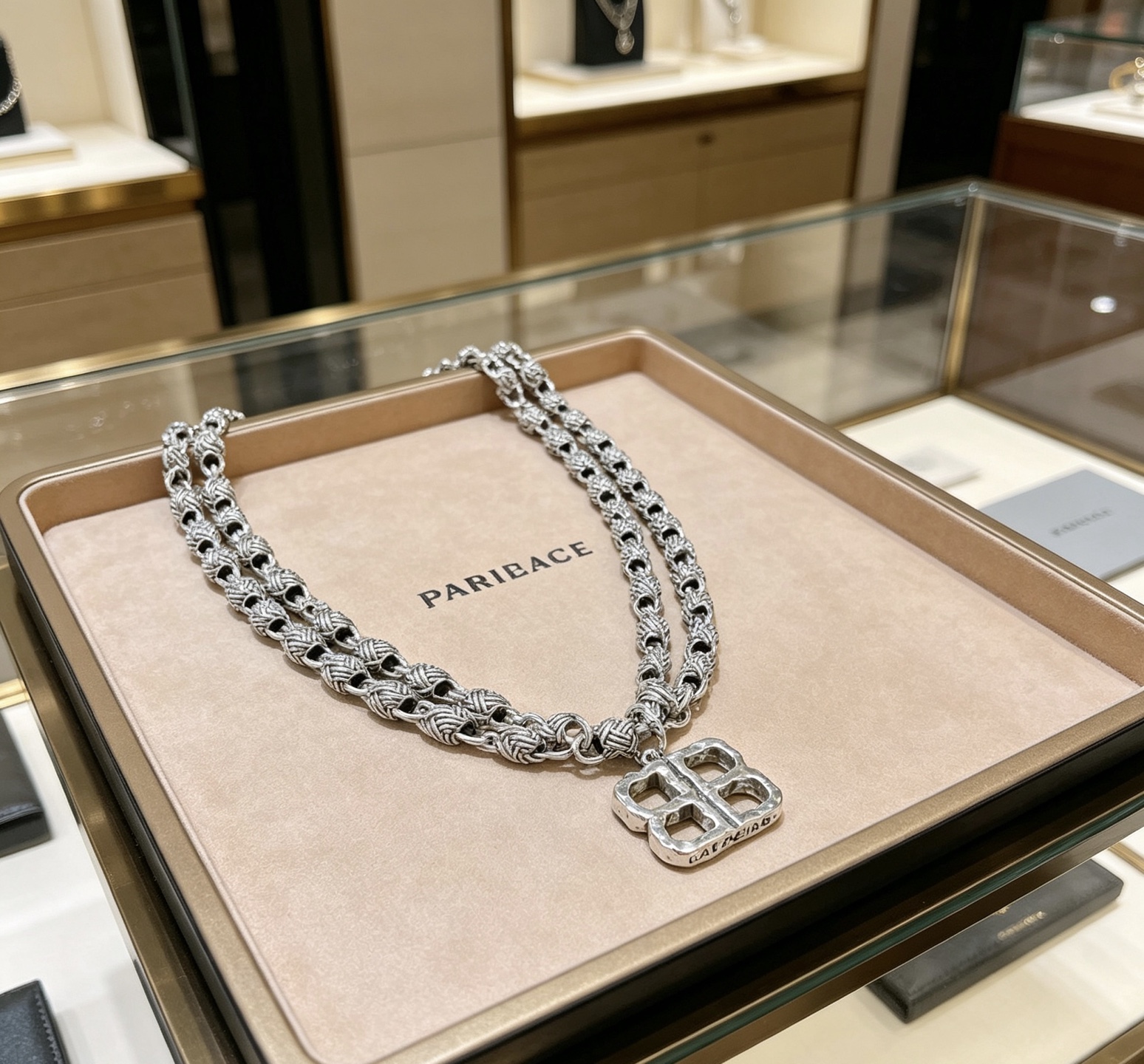 NO:860064,Batch original single goods new products Balenciaga necklace Balenciaga new necklace counter consistent fine details workmanship every detail process in place fine design craftsmanship hot models shipped unique design retro style Balenciaga necklace, jewelry boutique, balenciaga, balenciaga, necklace19860909批 原单货新品 巴黎世家项链 Balenciaga 新款项链专柜一致 细节做工精细 每个细节流程到位 设计工艺精细 火爆款出货 设计独特 复古风格 巴黎世家项链,饰品精品,balenciaga,balenciaga,necklace,Jewelry