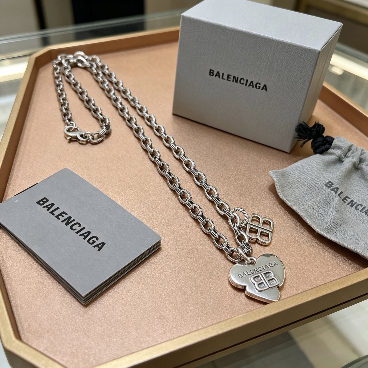 原单货🔹🔹新品 巴黎世家项链 Balenciaga 新款项链🔹专柜一致 细节做工精细 每个细节流程到位 